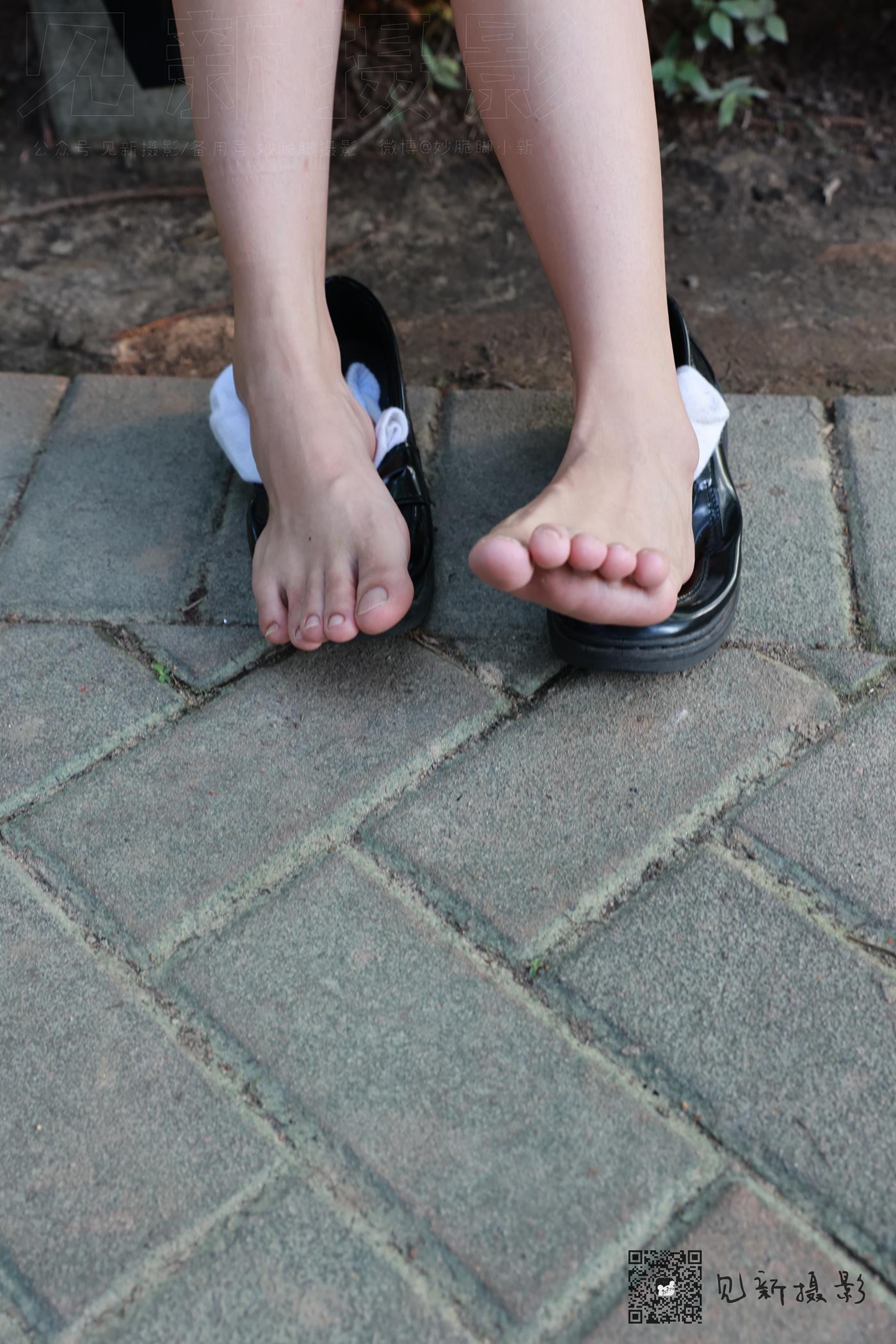 图片[102]-[见新摄影]NO.002 一厘甜酒 公园JK制服棉袜[161P] – 速更版-美库