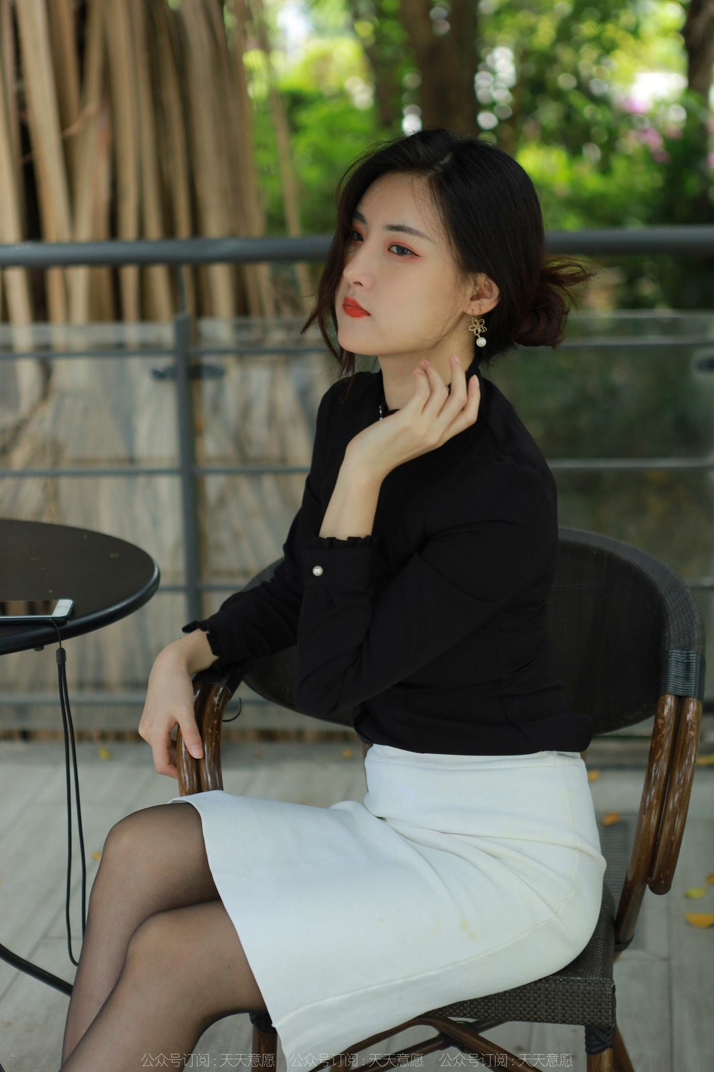 图片[26]-[IESS异思趣向] 2022.05.15 丝享家1089：小宝《黑丝黑衬衣》[81P] – 速更版-美库