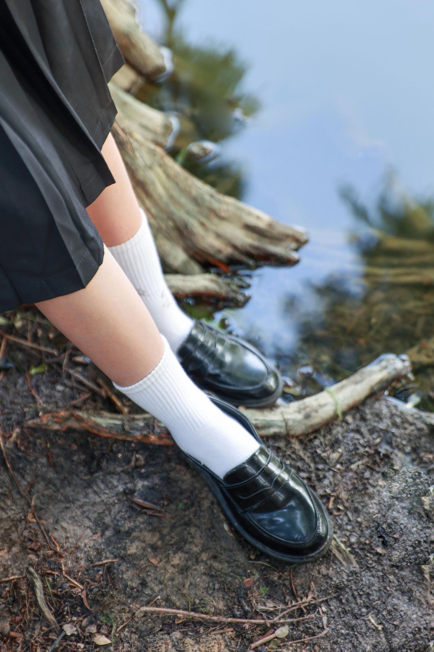 图片[119]-[见新摄影]NO.002 一厘甜酒 公园JK制服棉袜[161P] – 速更版-美库