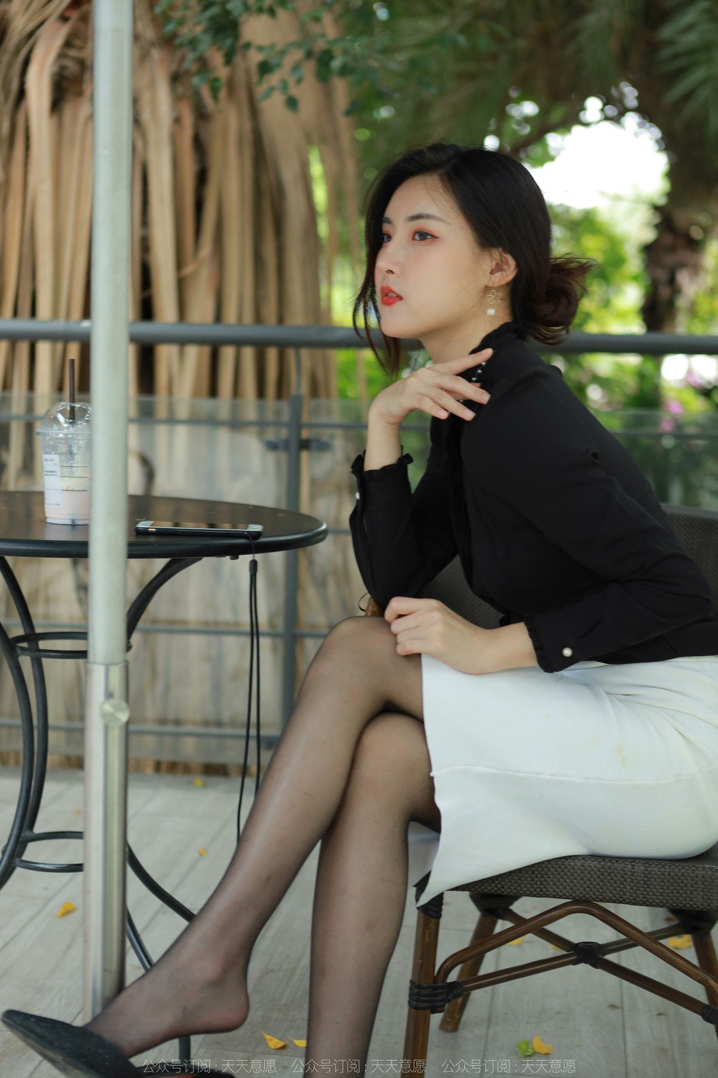 图片[34]-[IESS异思趣向] 2022.05.15 丝享家1089：小宝《黑丝黑衬衣》[81P] – 速更版-美库