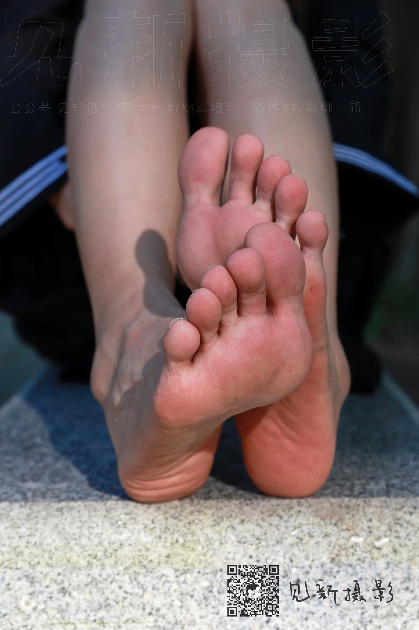 图片[139]-[见新摄影]NO.002 一厘甜酒 公园JK制服棉袜[161P] – 速更版-美库