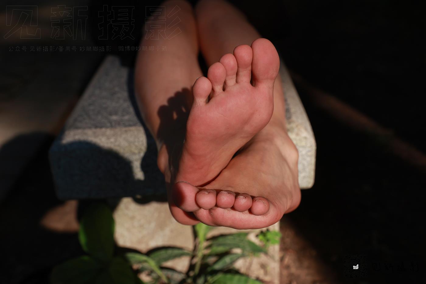 图片[147]-[见新摄影]NO.002 一厘甜酒 公园JK制服棉袜[161P] – 速更版-美库