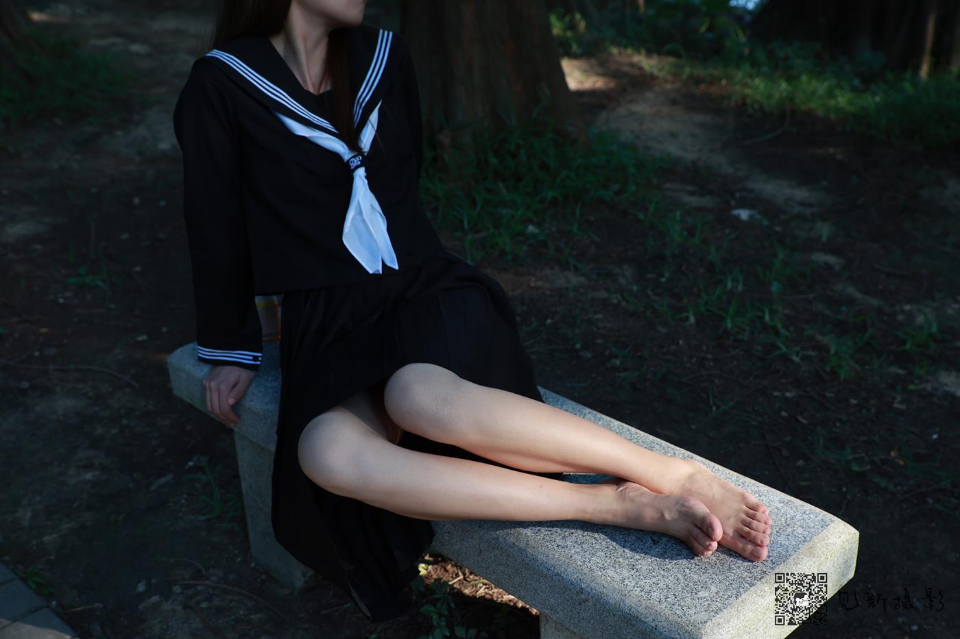 图片[149]-[见新摄影]NO.002 一厘甜酒 公园JK制服棉袜[161P] – 速更版-美库