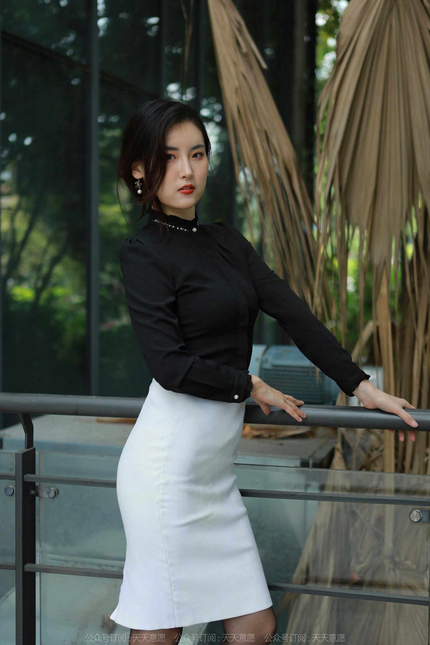 图片[79]-[IESS异思趣向] 2022.05.15 丝享家1089：小宝《黑丝黑衬衣》[81P] – 速更版-美库