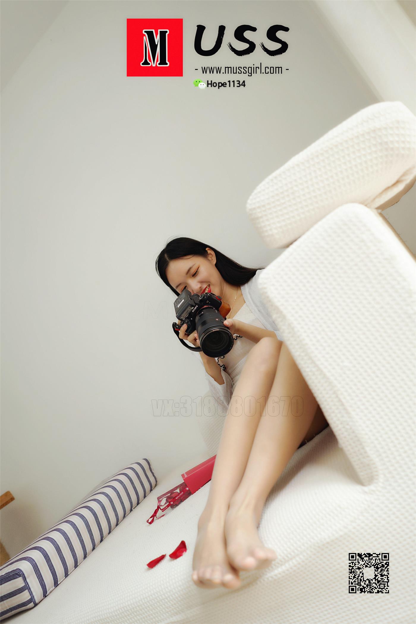 图片[25]-[MussGirl慕丝女郎]NO.090 木木 没有阳光花不香，没有爱情生活不甜-手中的玫瑰[103P] – 速更版-美库