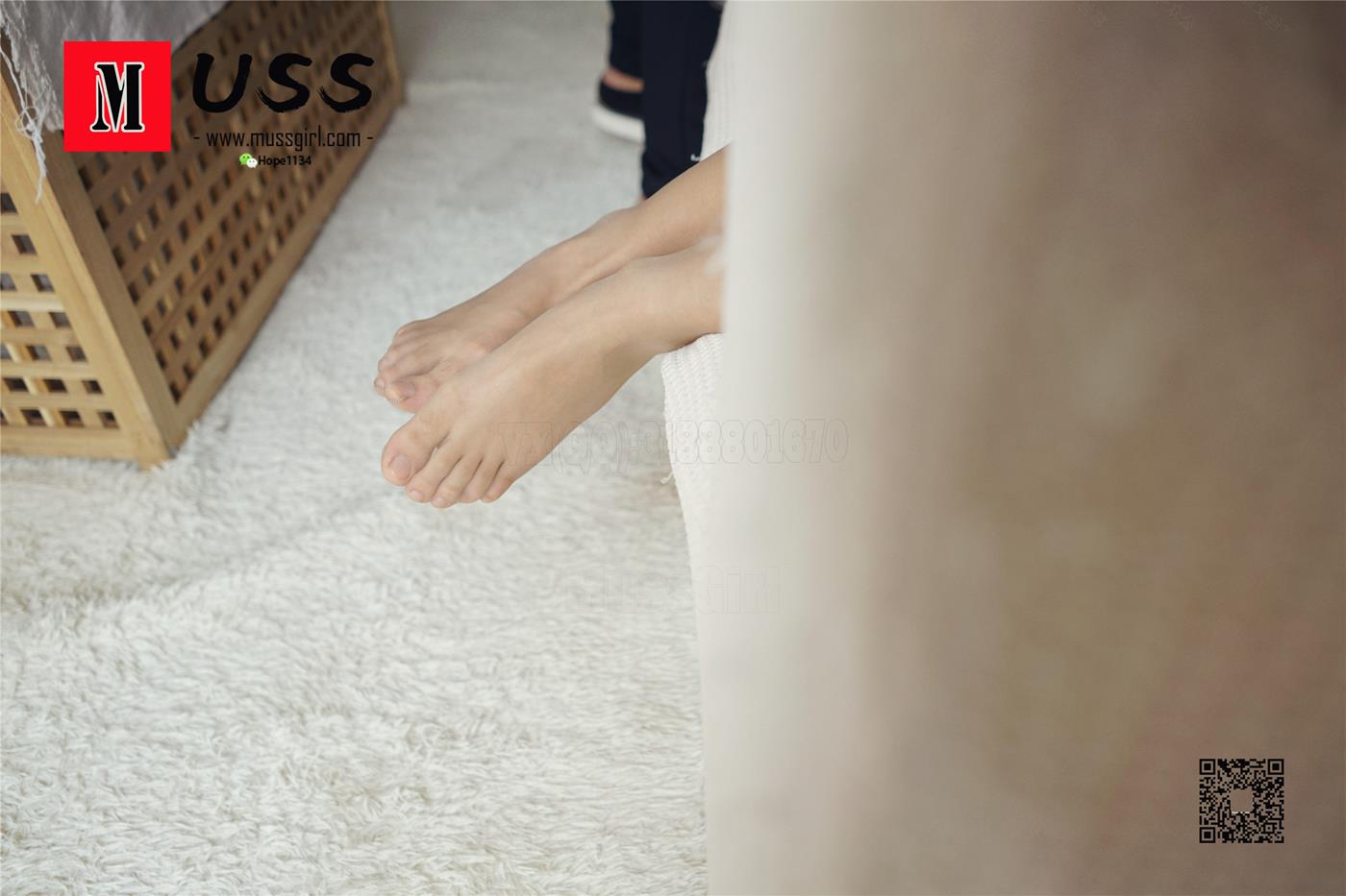 图片[70]-[MussGirl慕丝女郎]NO.090 木木 没有阳光花不香，没有爱情生活不甜-手中的玫瑰[103P] – 速更版-美库