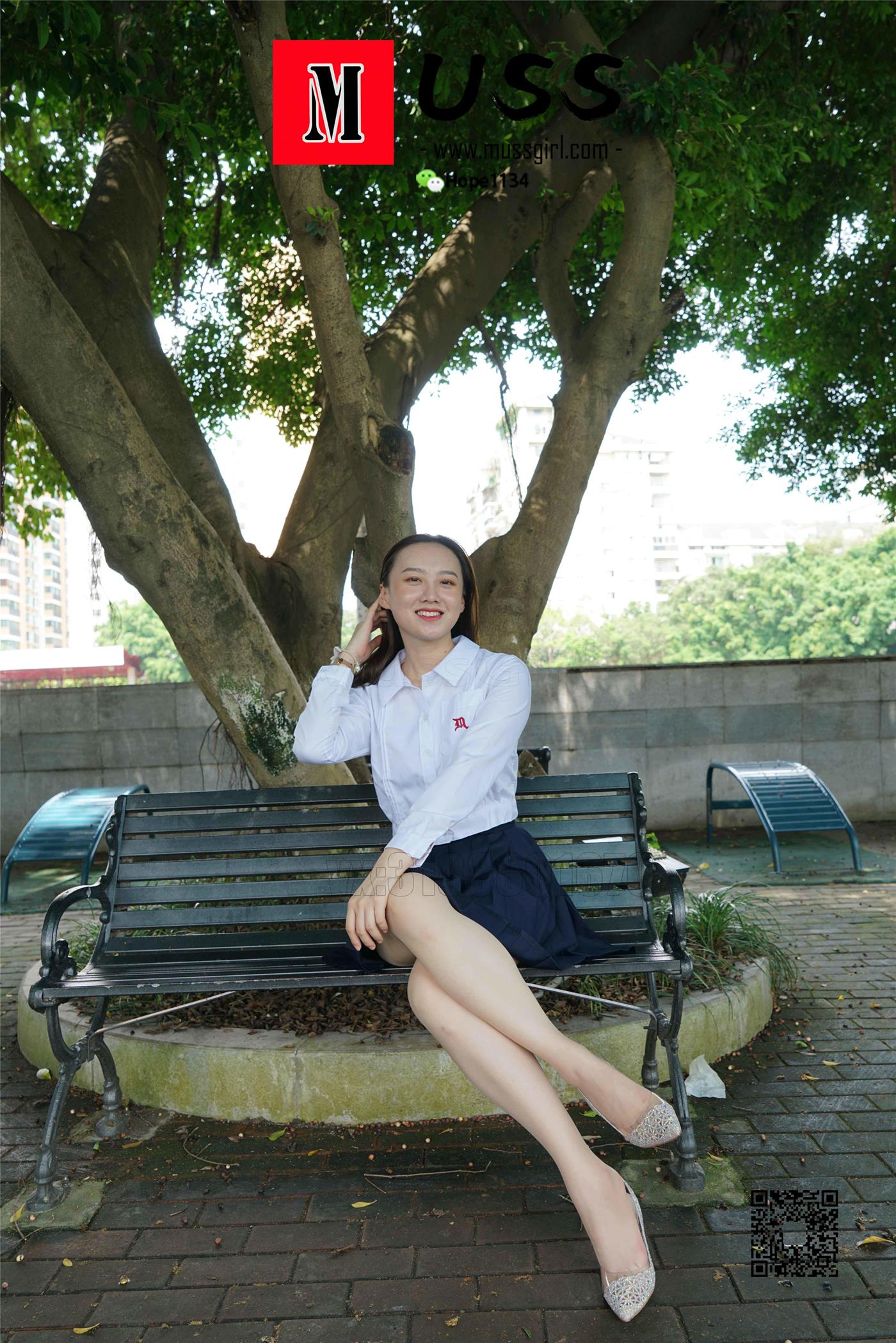 图片[15]-[MussGirl慕丝女郎]NO.097 公园邂逅[105P] – 速更版-美库