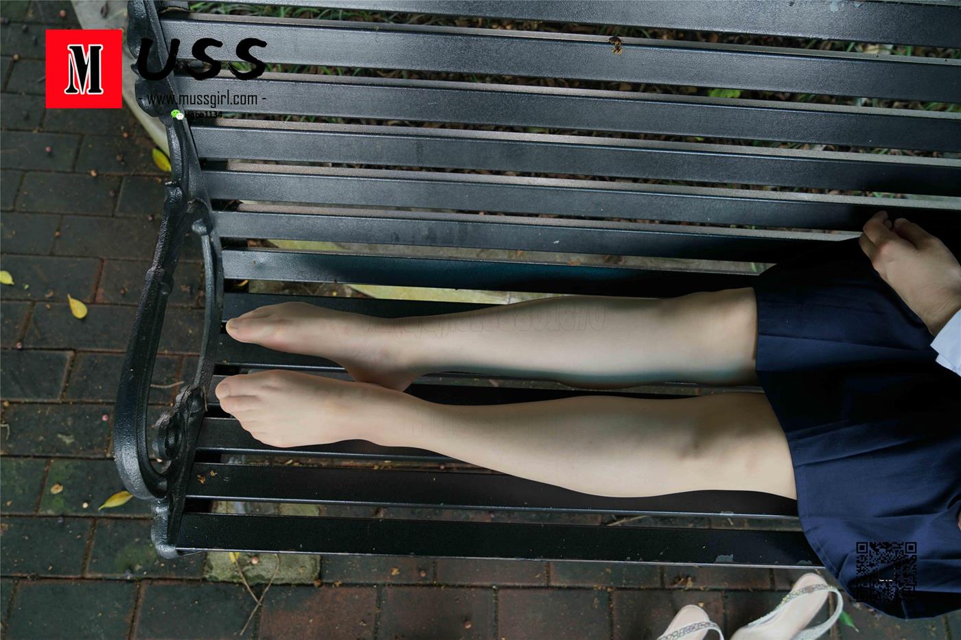 图片[24]-[MussGirl慕丝女郎]NO.097 公园邂逅[105P] – 速更版-美库