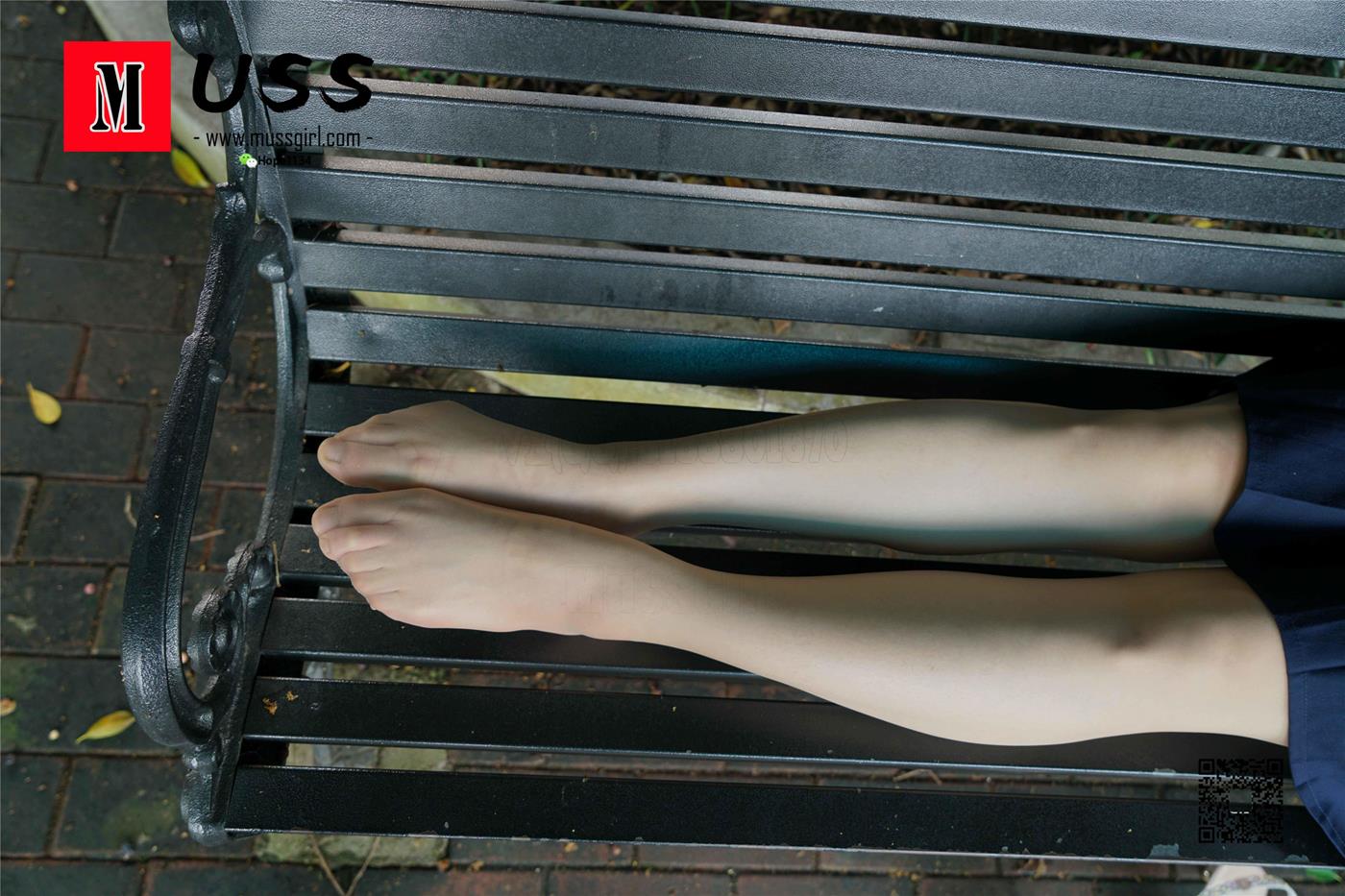 图片[26]-[MussGirl慕丝女郎]NO.097 公园邂逅[105P] – 速更版-美库