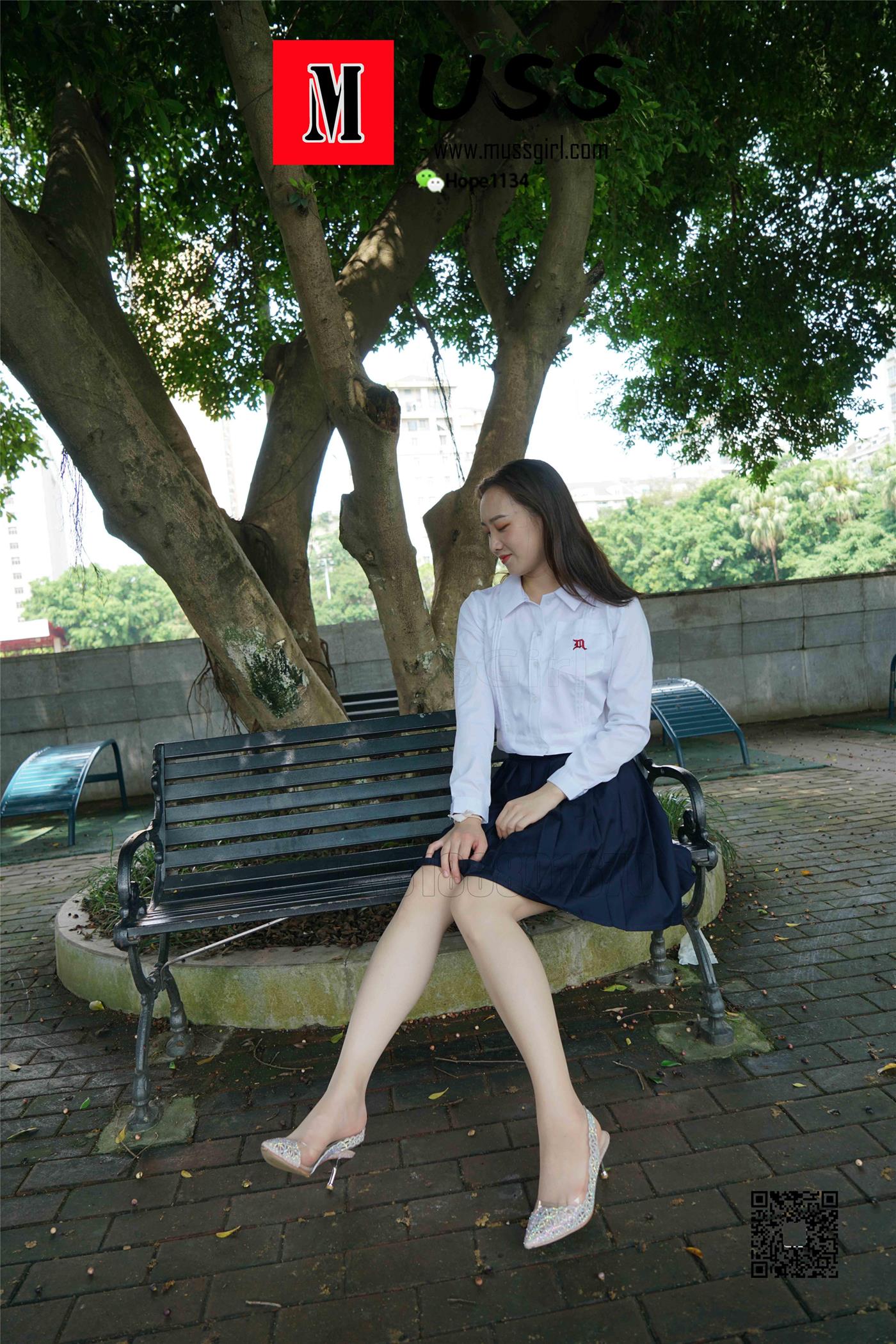 图片[95]-[MussGirl慕丝女郎]NO.097 公园邂逅[105P] – 速更版-美库