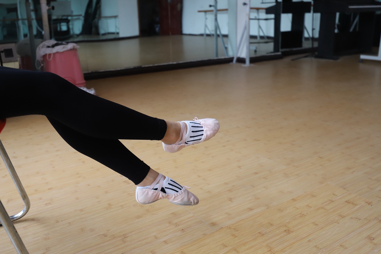 图片[28]-大西瓜爱牙膏-2019 8月活动 模特1（一） 短袜短丝 (1) [76P] – 速更版-美库