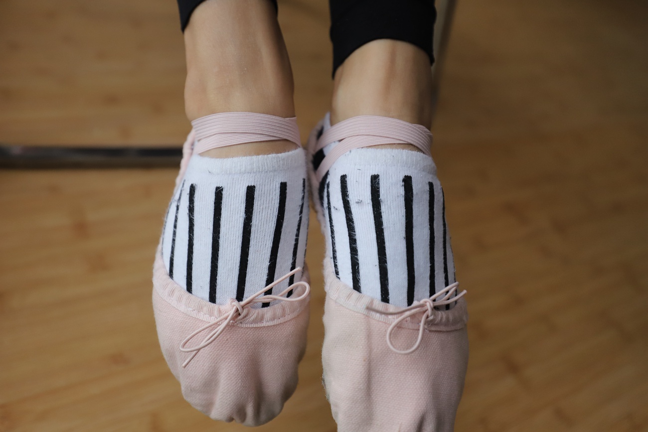 图片[36]-大西瓜爱牙膏-2019 8月活动 模特1（一） 短袜短丝 (1) [76P] – 速更版-美库