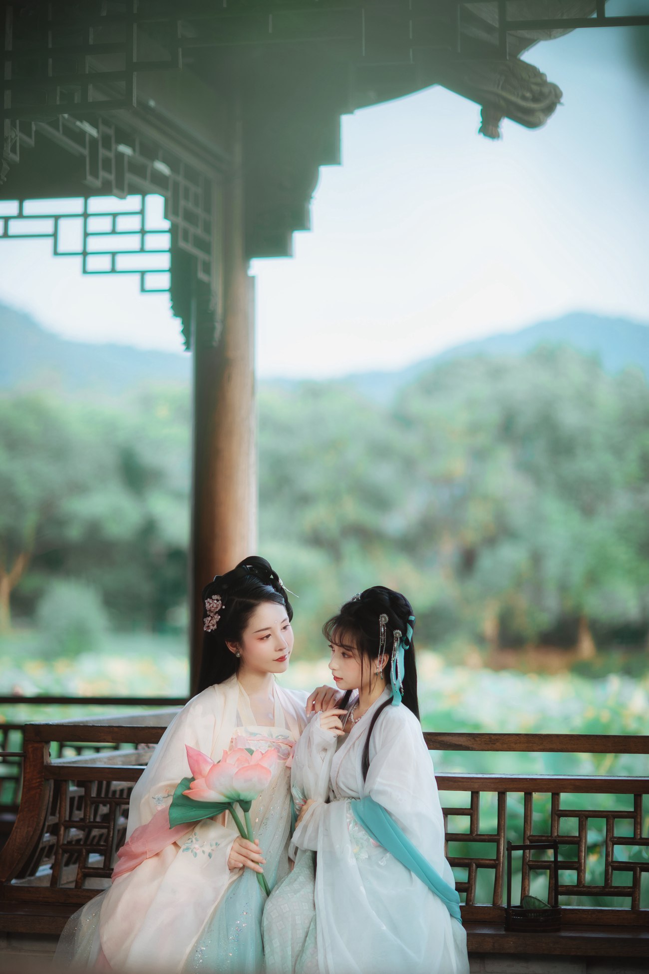 图片[12]-[YITUYU艺图语] 2022.01.03 荷 葵花花花儿 [21P] – 速更版-美库