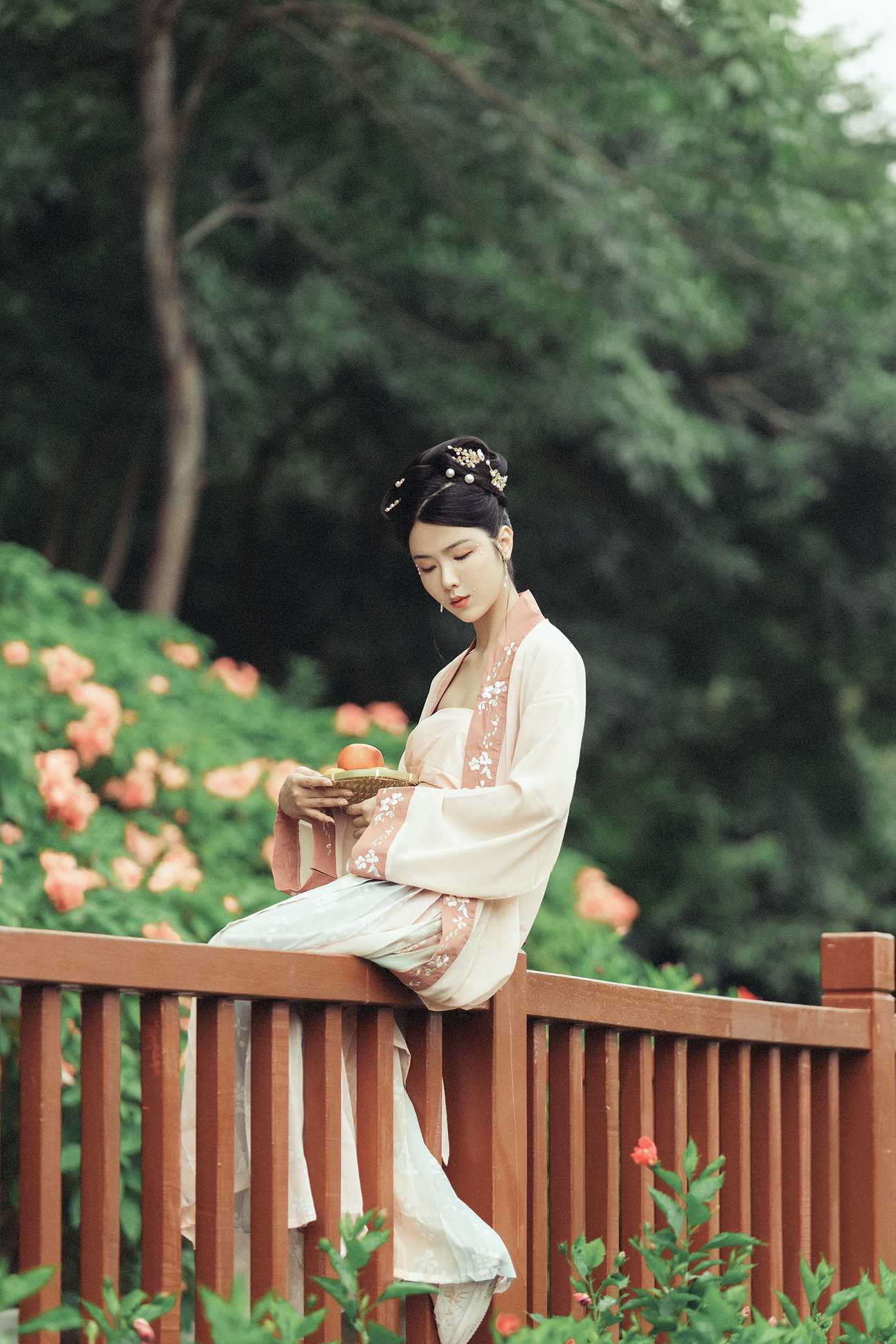 图片[13]-[YITUYU艺图语] 2022.01.04 花期不待 三重子 [27P] – 速更版-美库