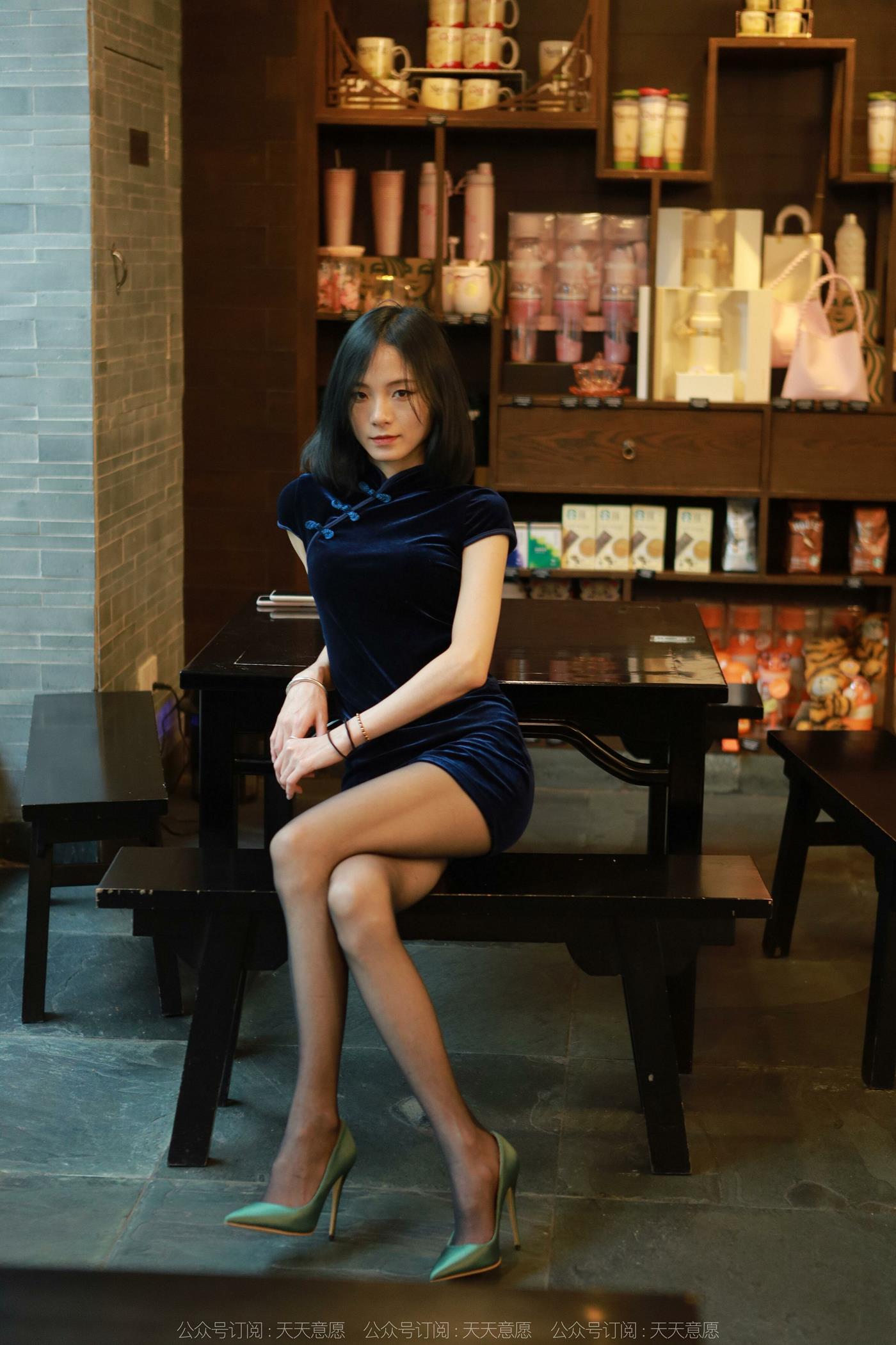 图片[19]-[IESS异思趣向] 2022.05.18 丝享家1092：小六《深蓝旗袍》[89P] – 速更版-美库