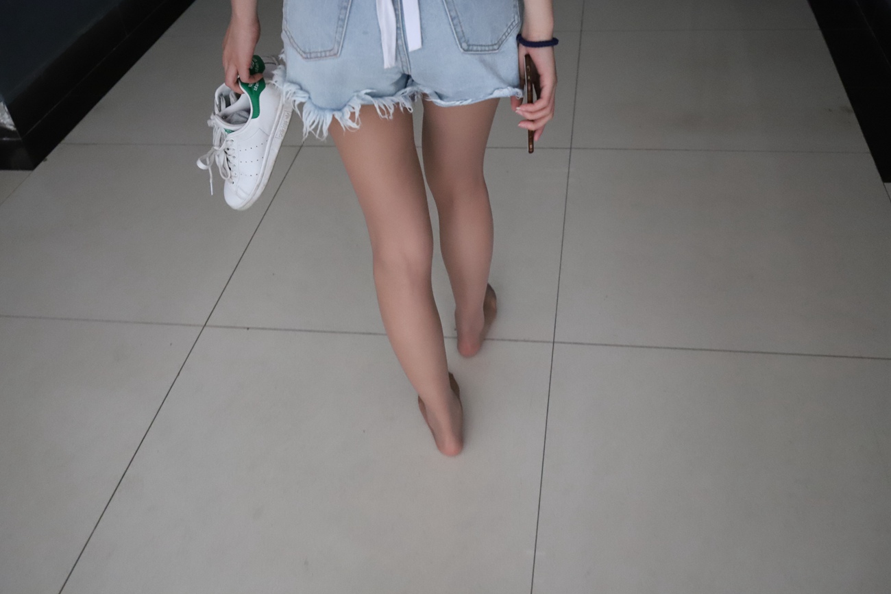 图片[23]-大西瓜爱牙膏-2019 8月活动 模特2（二） 热裤肉丝 (1) [75P] – 速更版-美库