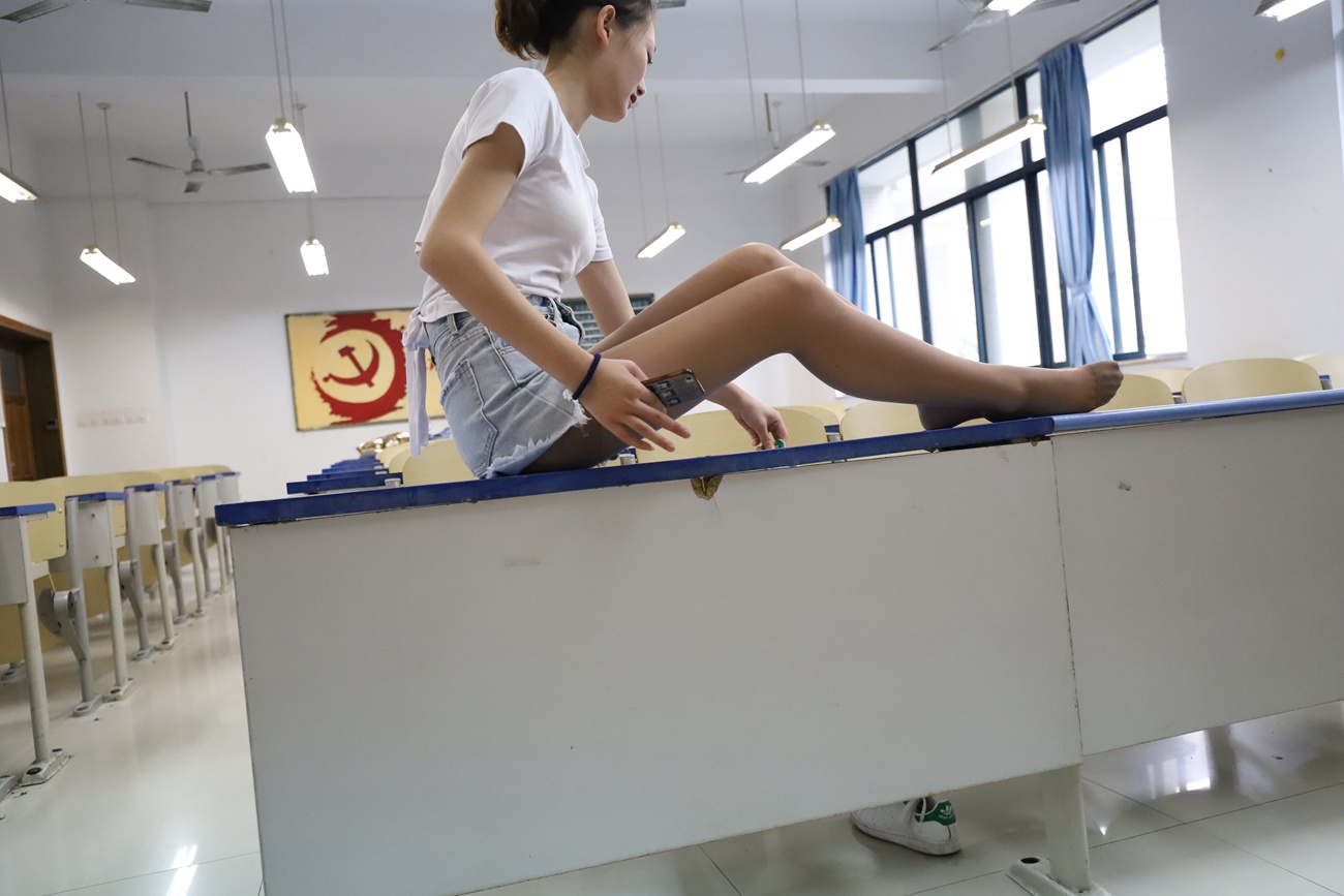 图片[26]-大西瓜爱牙膏-2019 8月活动 模特2（二） 热裤肉丝 (1) [75P] – 速更版-美库