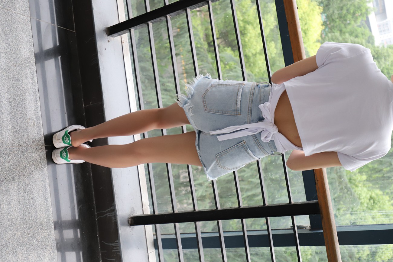 图片[33]-大西瓜爱牙膏-2019 8月活动 模特2（二） 热裤肉丝 (4) [75P] – 速更版-美库