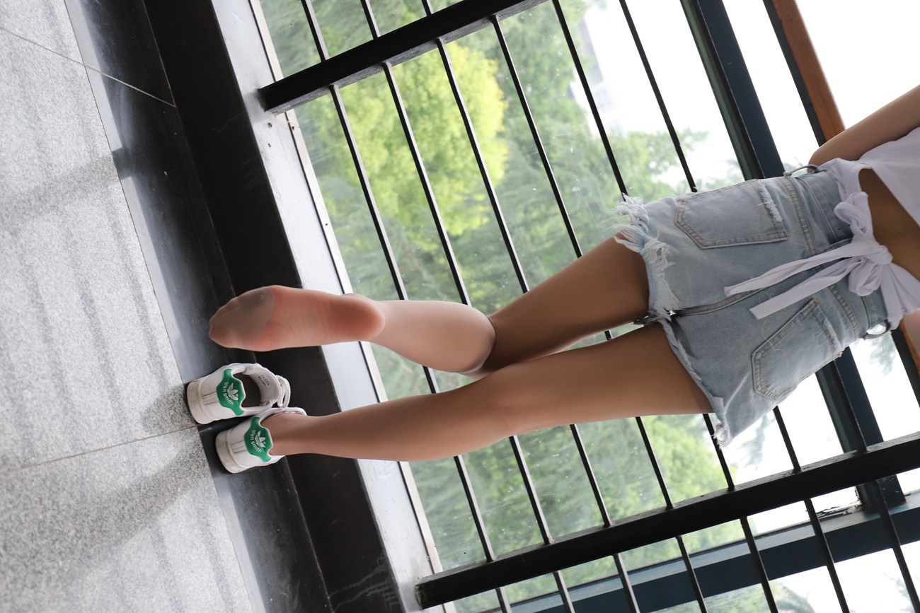 图片[38]-大西瓜爱牙膏-2019 8月活动 模特2（二） 热裤肉丝 (4) [75P] – 速更版-美库