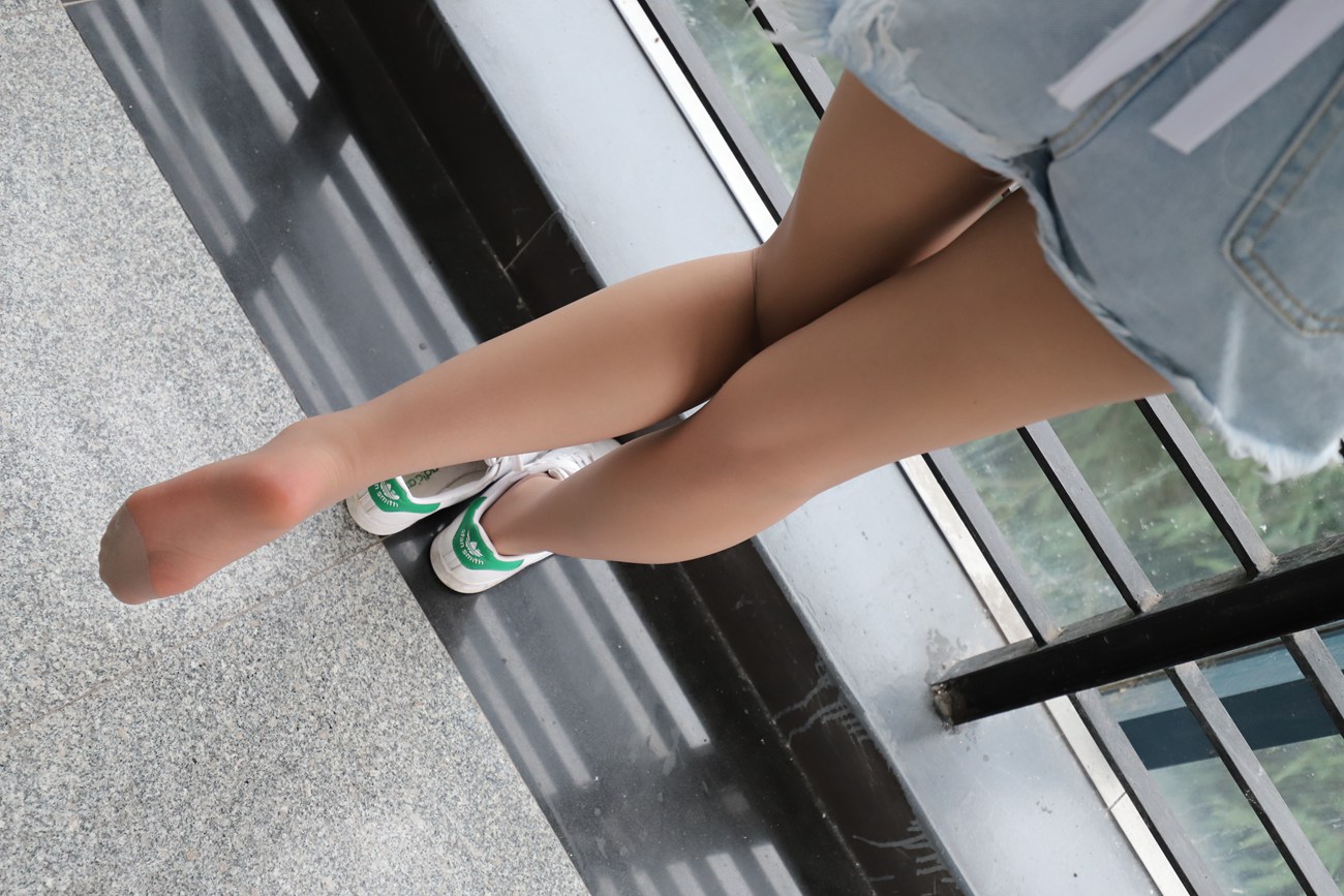 图片[42]-大西瓜爱牙膏-2019 8月活动 模特2（二） 热裤肉丝 (4) [75P] – 速更版-美库