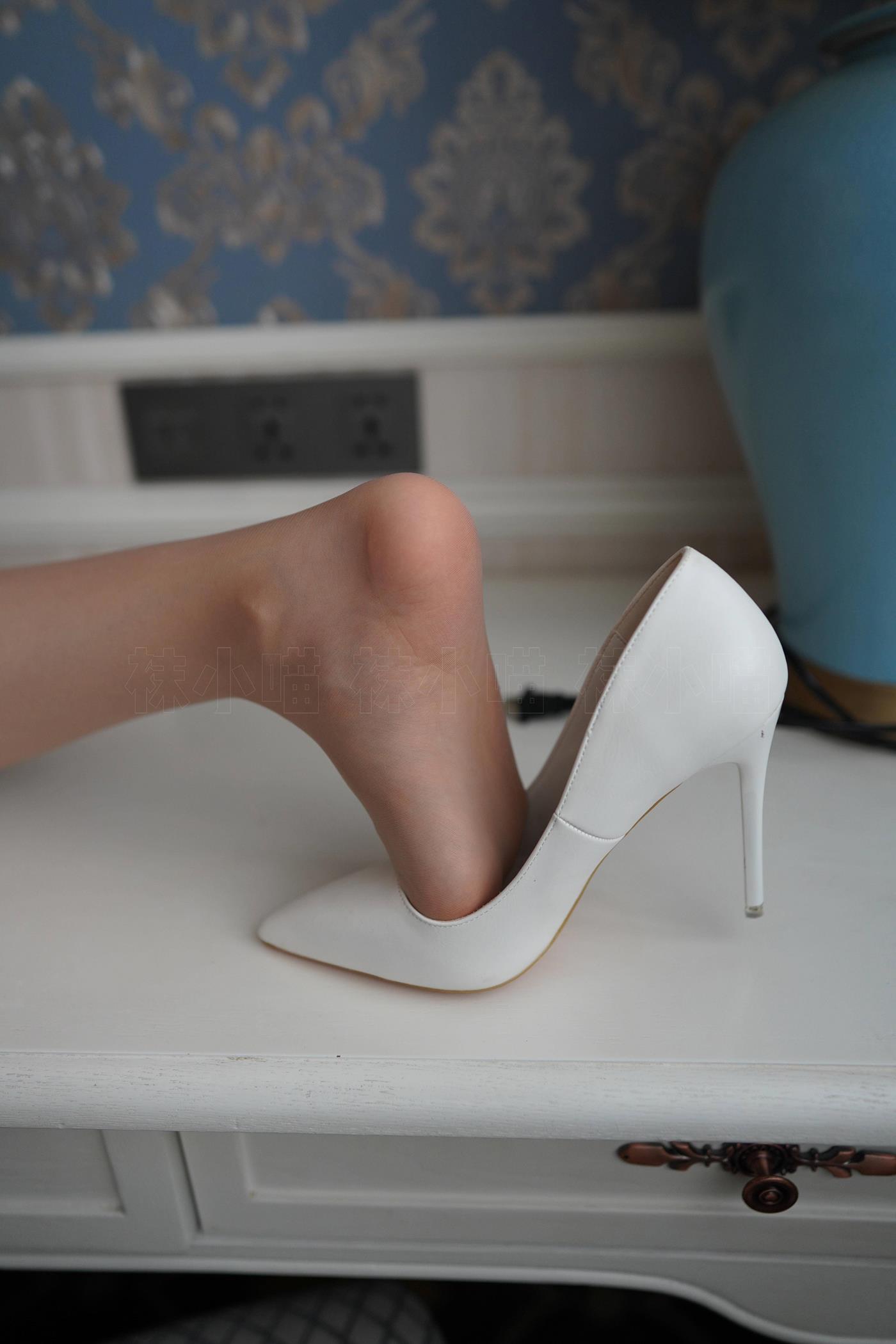 图片[39]-[KittyWawa袜小喵] KT307 花里胡哨·袜小喵穿搭 [56P] – 速更版-美库