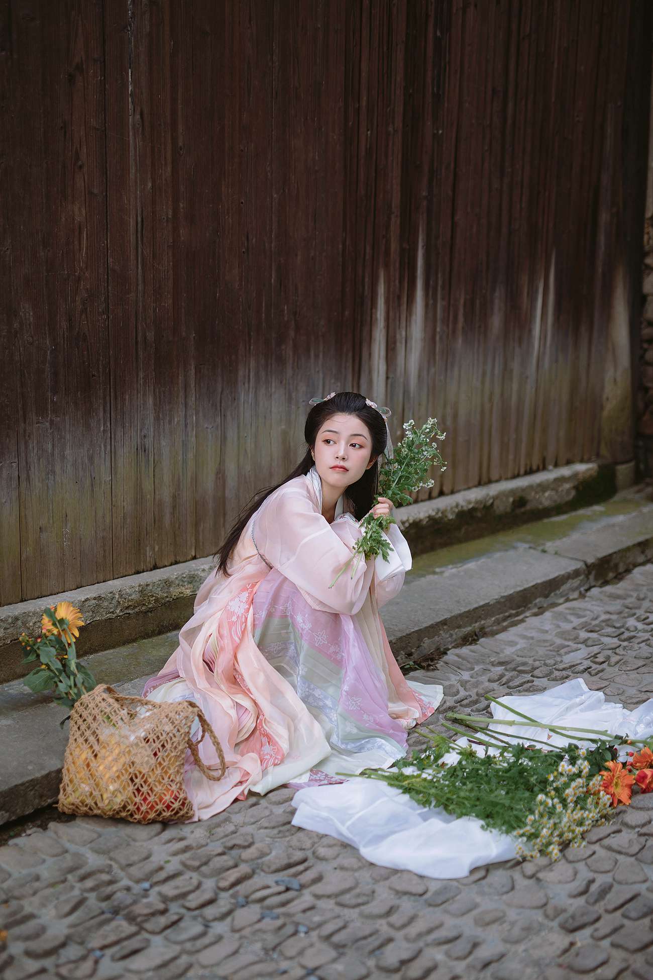 图片[25]-[YITUYU艺图语] 2022.01.07 卖花姑娘 陶然 [25P] – 速更版-美库