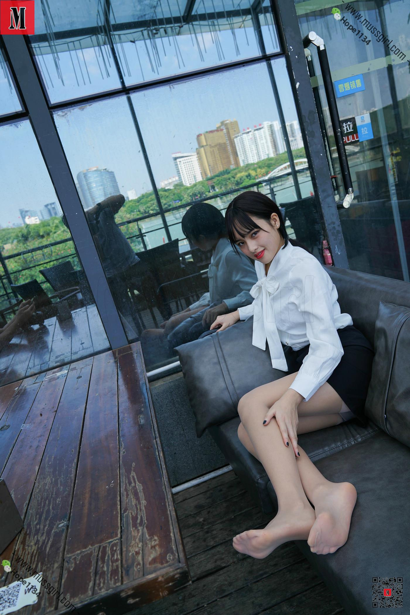 图片[41]-[MussGirl慕丝女郎]NO.155 熙媛的脚和脸哪个更精致[92P] – 速更版-美库