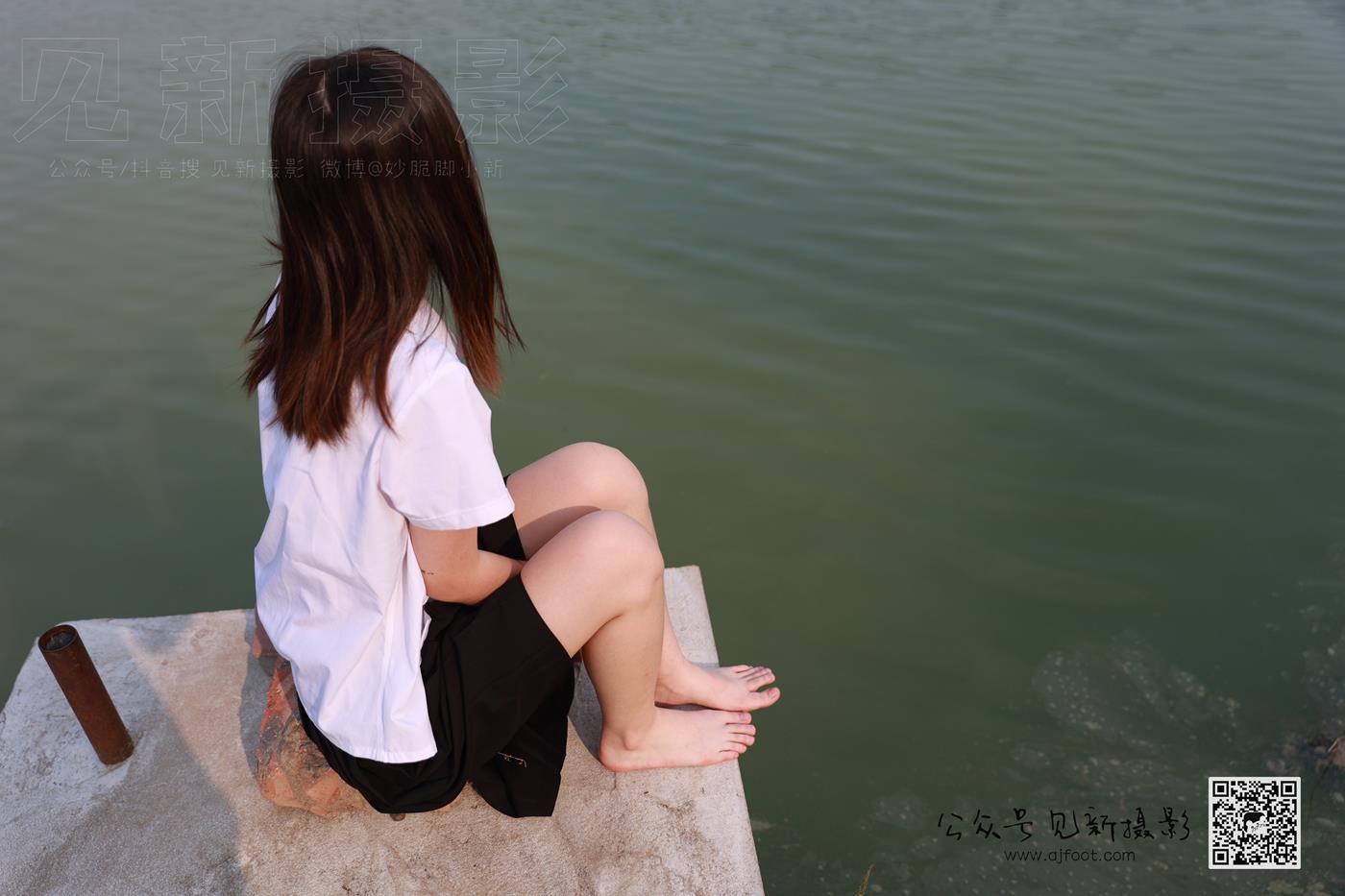 图片[11]-[见新摄影]NO.010 附中 潇潇（20岁 校园少女风 椰子鞋）[112P] – 速更版-美库