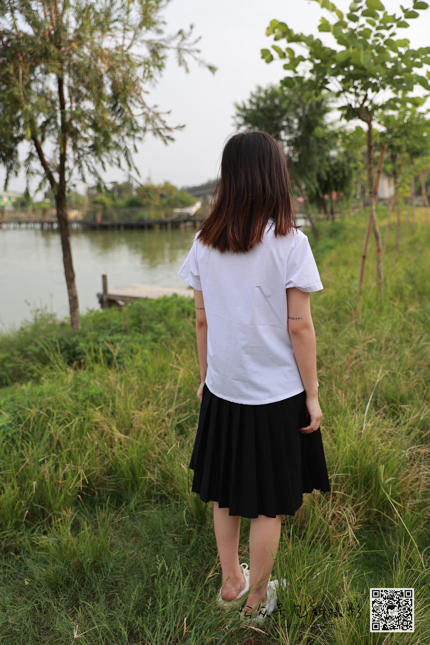 图片[13]-[见新摄影]NO.010 附中 潇潇（20岁 校园少女风 椰子鞋）[112P] – 速更版-美库