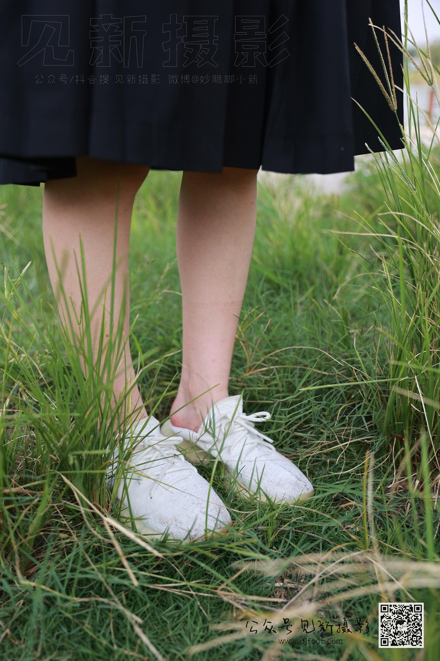 图片[14]-[见新摄影]NO.010 附中 潇潇（20岁 校园少女风 椰子鞋）[112P] – 速更版-美库