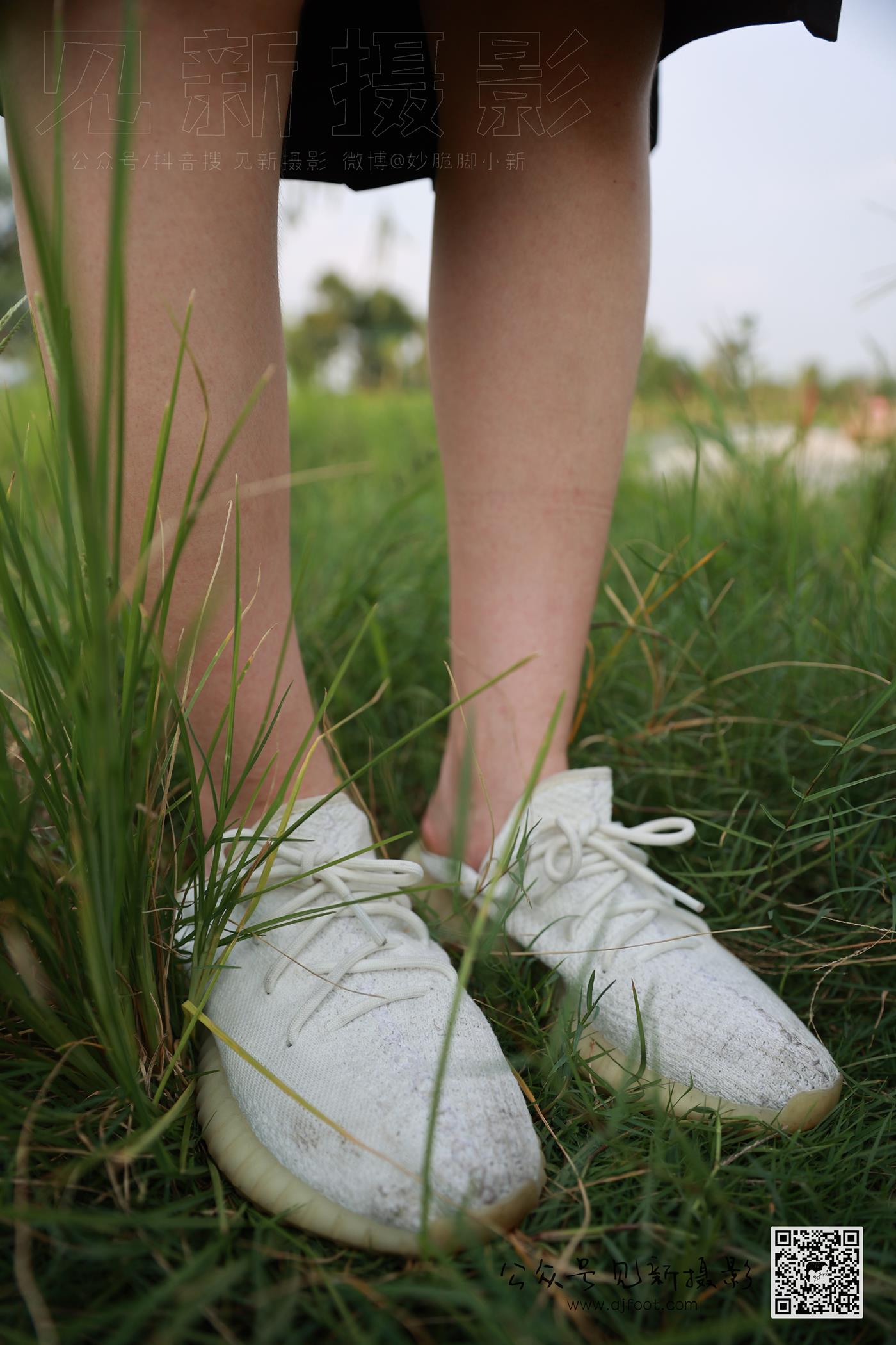 图片[15]-[见新摄影]NO.010 附中 潇潇（20岁 校园少女风 椰子鞋）[112P] – 速更版-美库