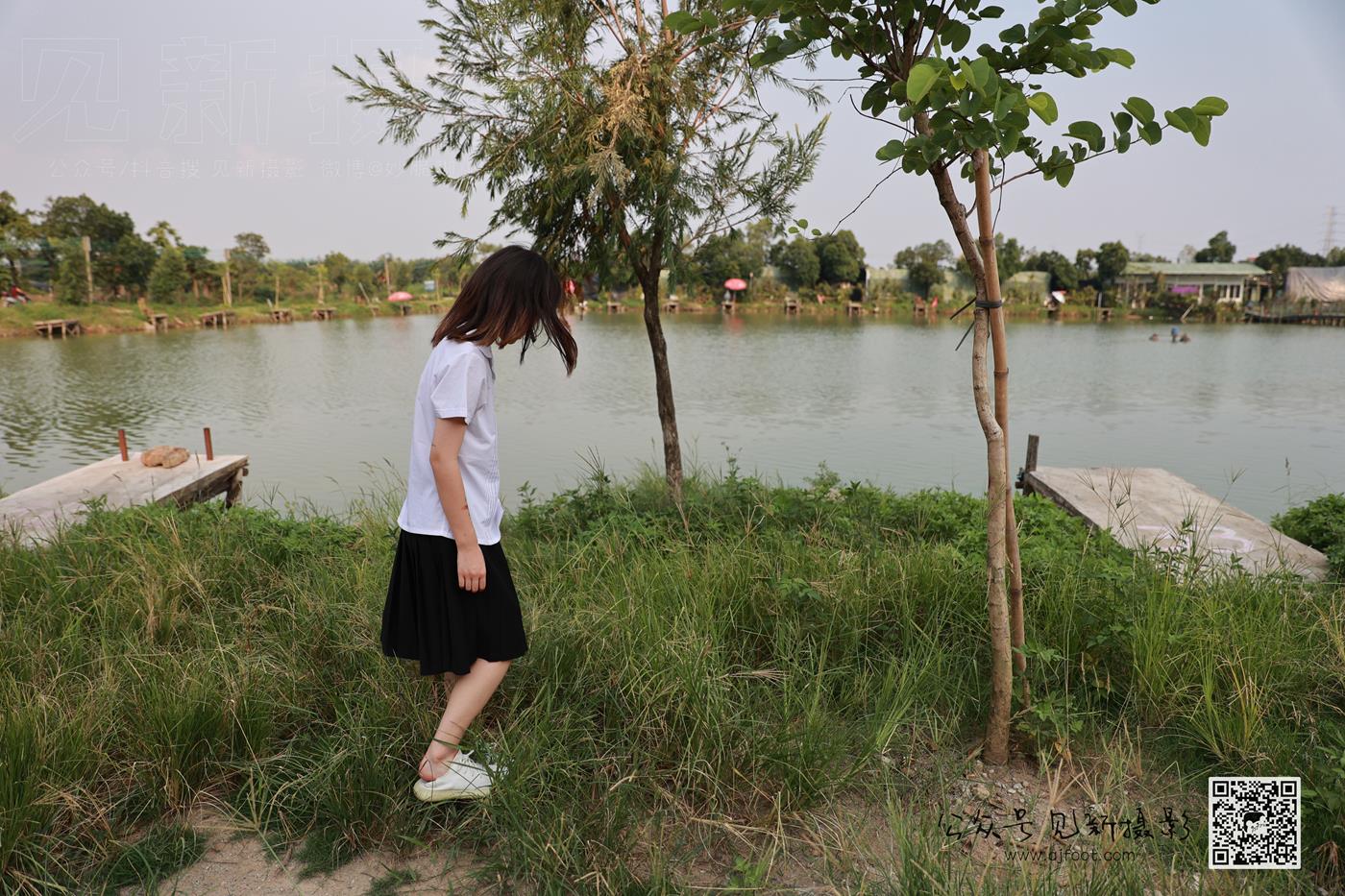 图片[16]-[见新摄影]NO.010 附中 潇潇（20岁 校园少女风 椰子鞋）[112P] – 速更版-美库