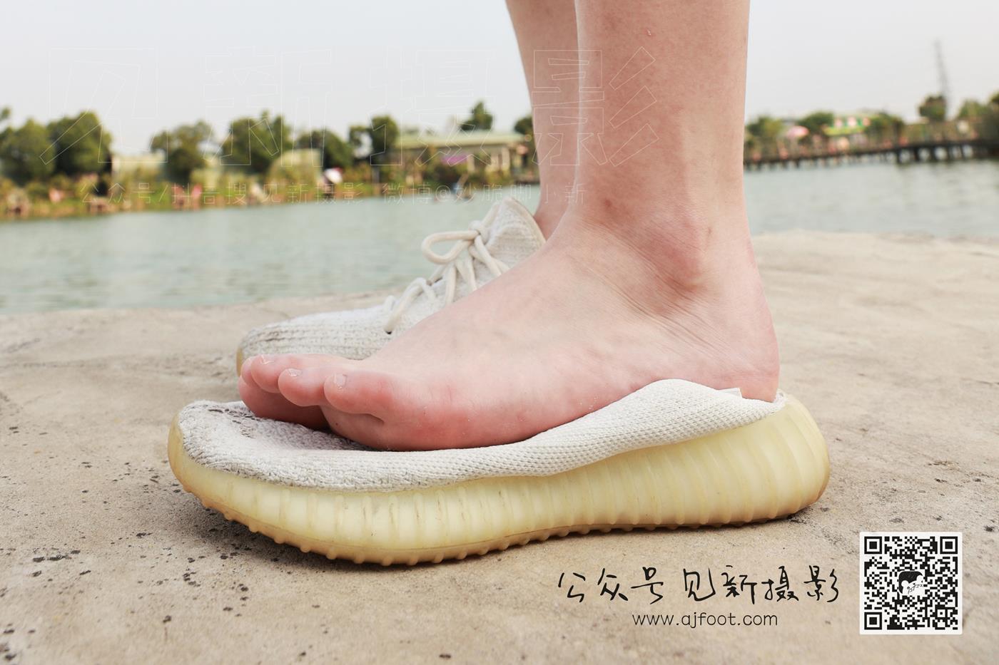 图片[26]-[见新摄影]NO.010 附中 潇潇（20岁 校园少女风 椰子鞋）[112P] – 速更版-美库