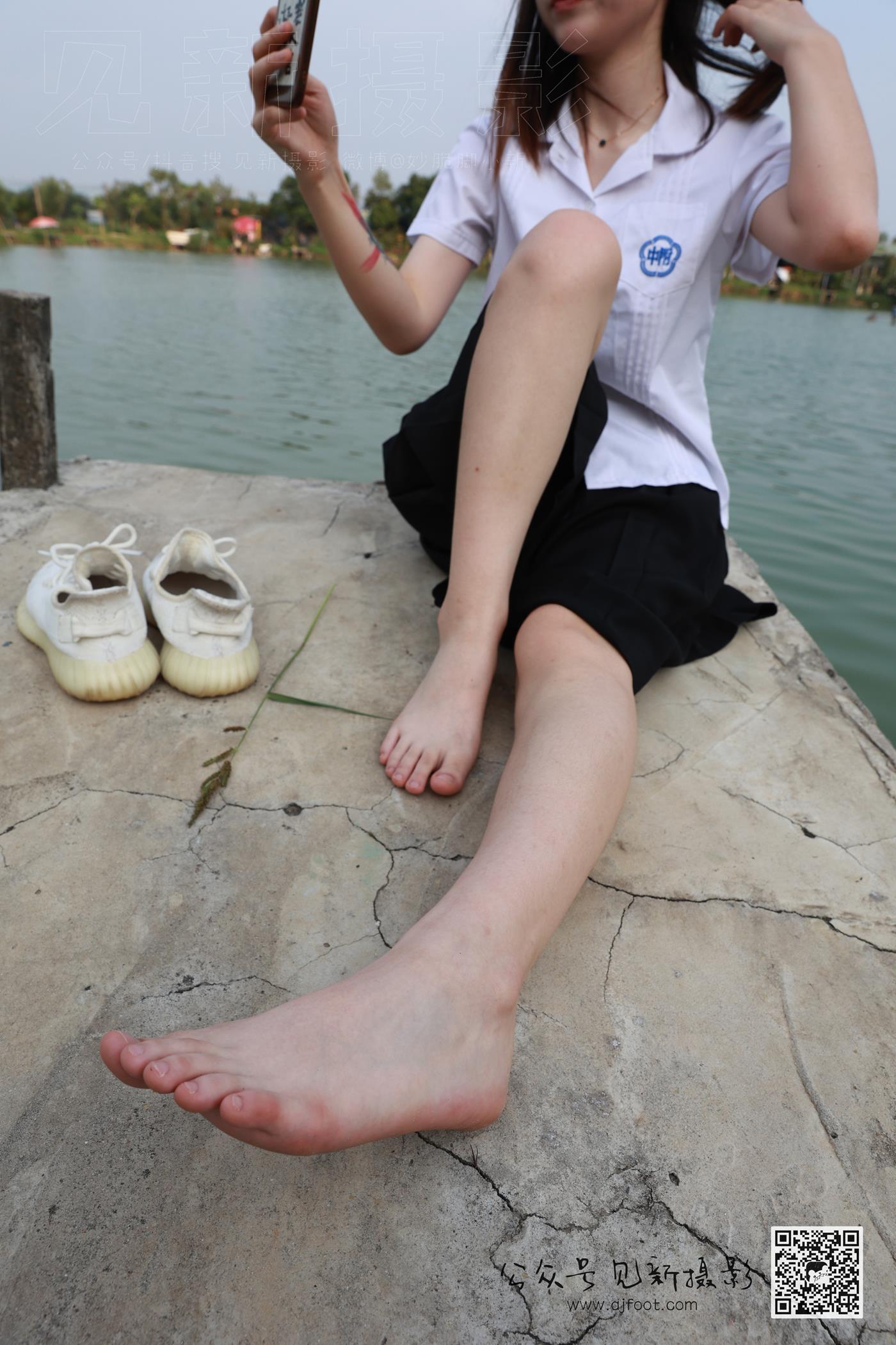 图片[57]-[见新摄影]NO.010 附中 潇潇（20岁 校园少女风 椰子鞋）[112P] – 速更版-美库
