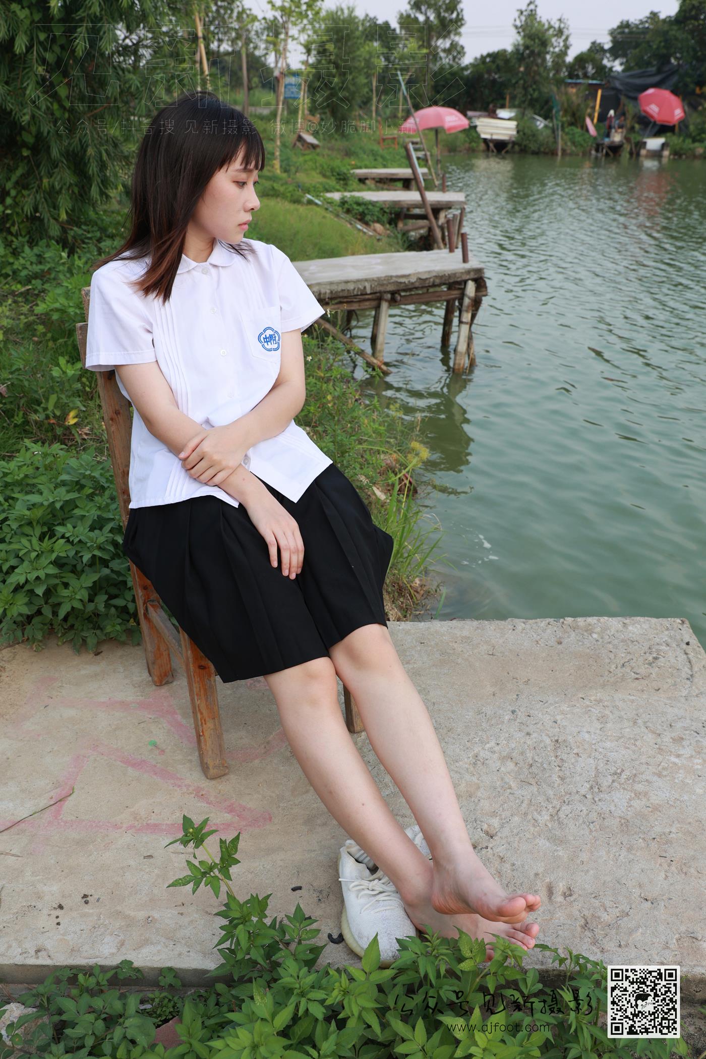 图片[78]-[见新摄影]NO.010 附中 潇潇（20岁 校园少女风 椰子鞋）[112P] – 速更版-美库