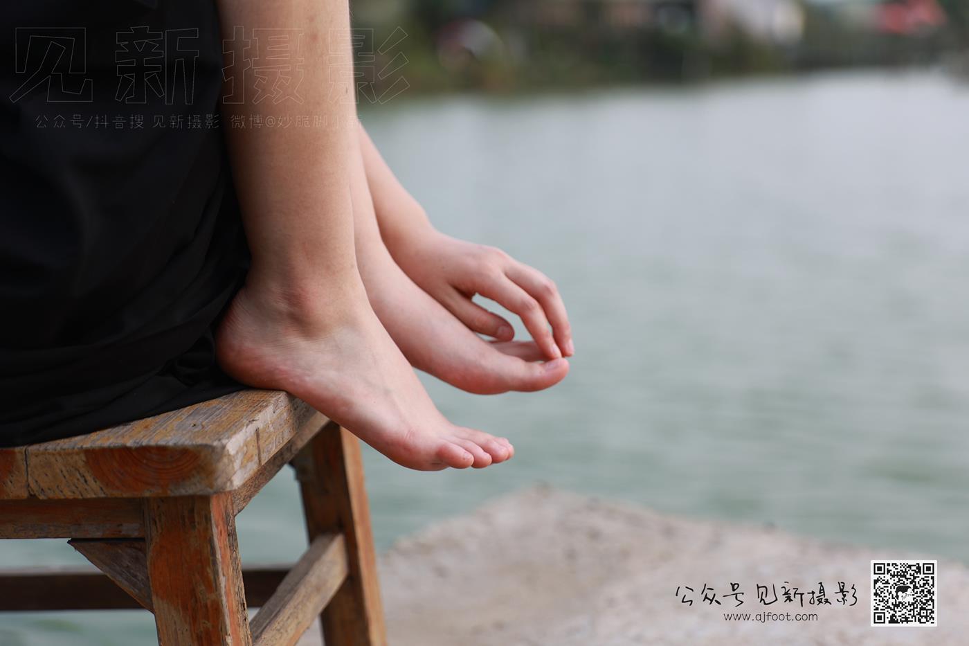 图片[94]-[见新摄影]NO.010 附中 潇潇（20岁 校园少女风 椰子鞋）[112P] – 速更版-美库