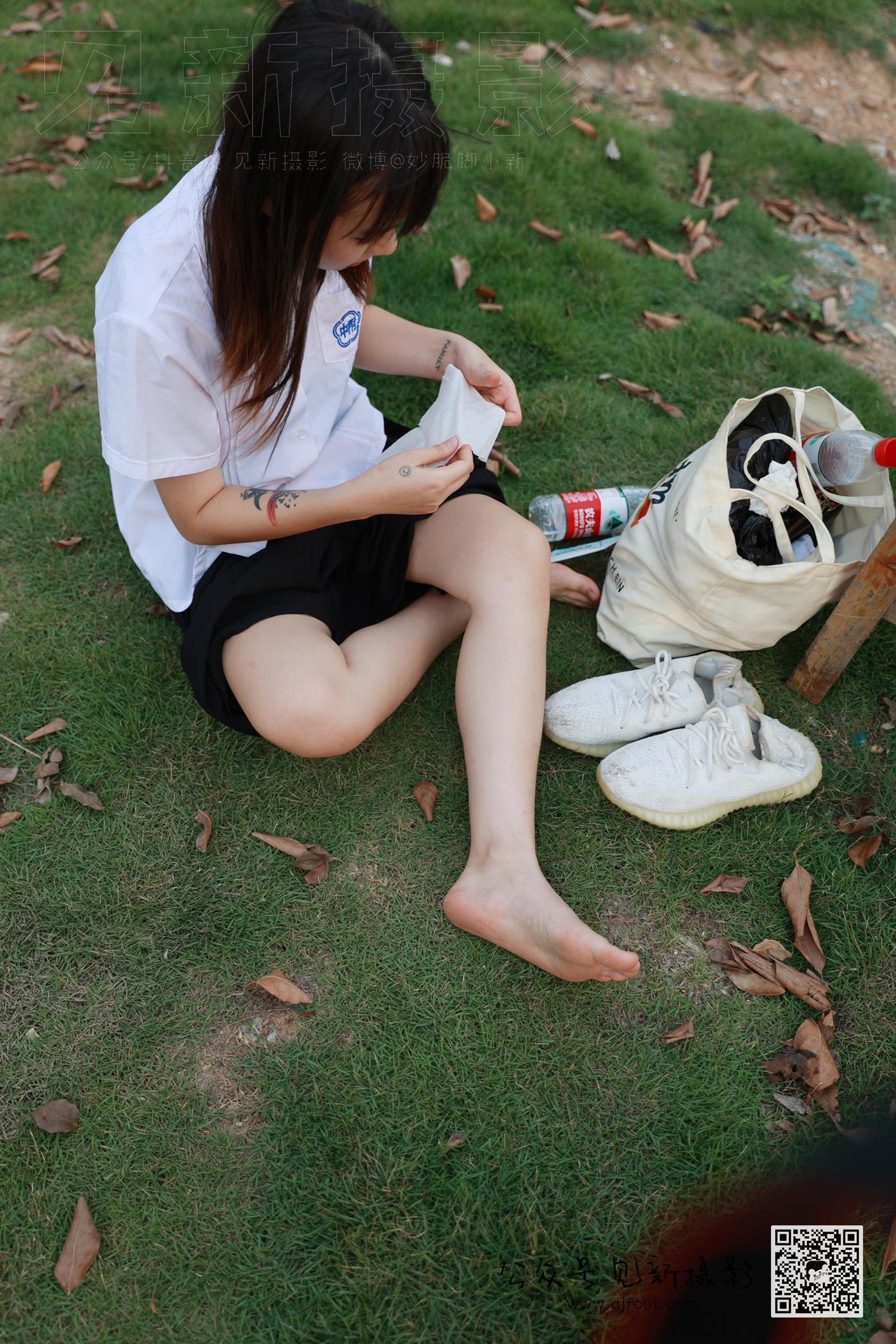 图片[106]-[见新摄影]NO.010 附中 潇潇（20岁 校园少女风 椰子鞋）[112P] – 速更版-美库