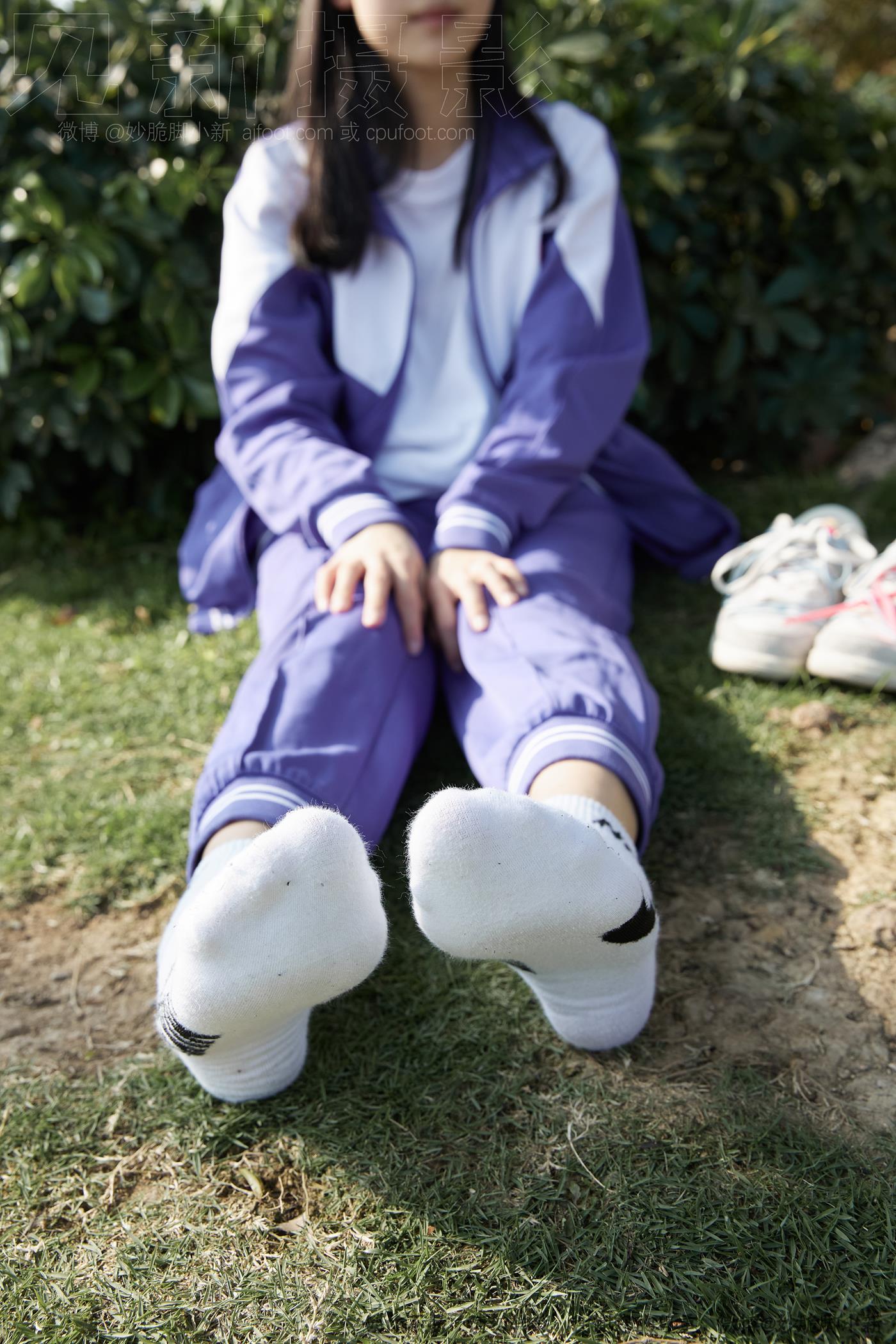 图片[28]-[见新摄影]NO.011 梦回学生时代 公园校服棉袜裸足[295P – 速更版-美库