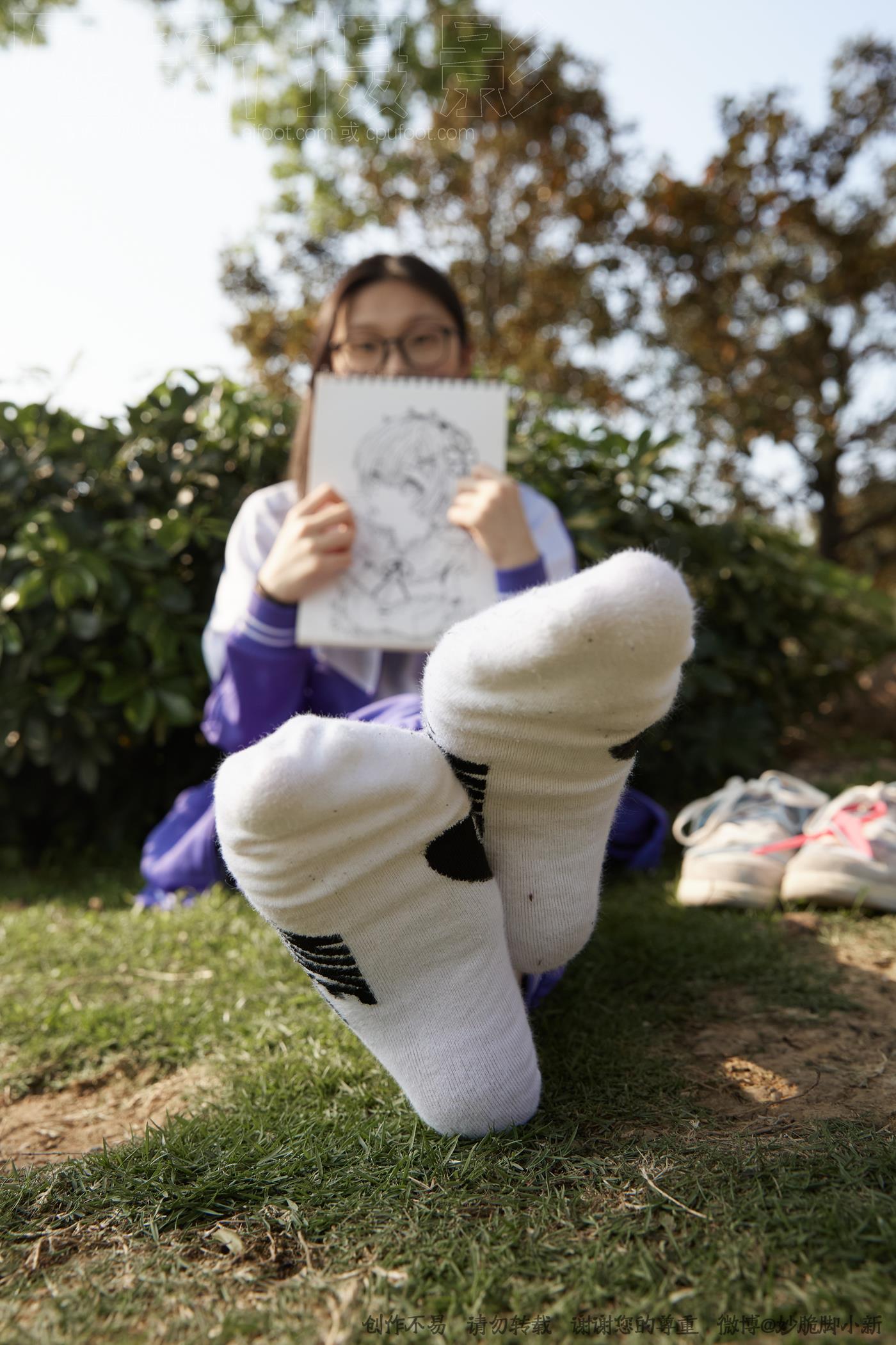 图片[36]-[见新摄影]NO.011 梦回学生时代 公园校服棉袜裸足[295P – 速更版-美库