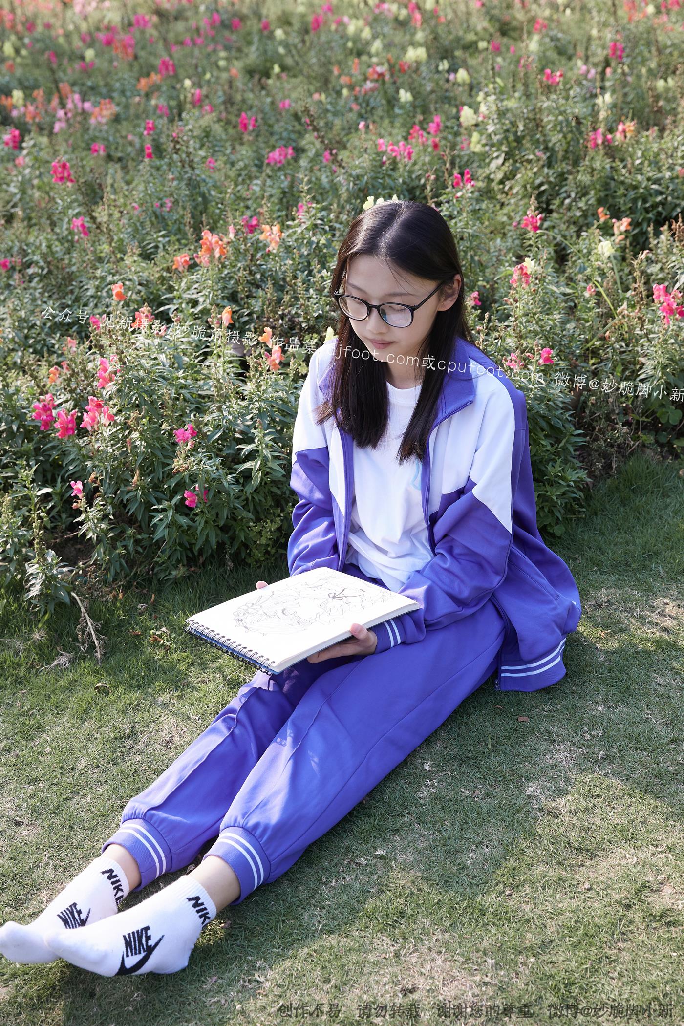 图片[45]-[见新摄影]NO.011 梦回学生时代 公园校服棉袜裸足[295P – 速更版-美库