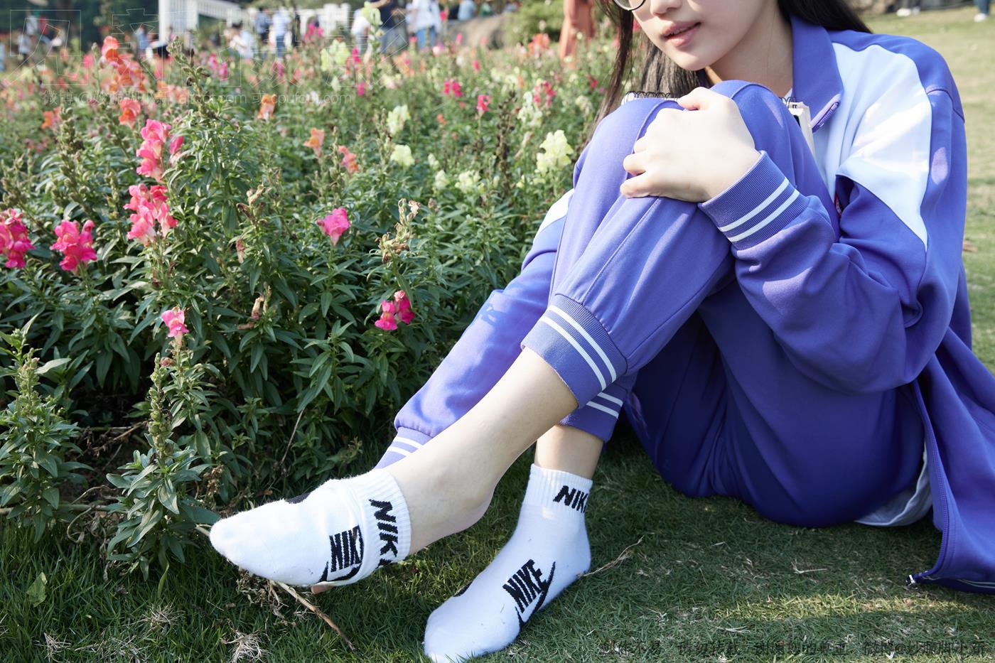 图片[64]-[见新摄影]NO.011 梦回学生时代 公园校服棉袜裸足[295P – 速更版-美库