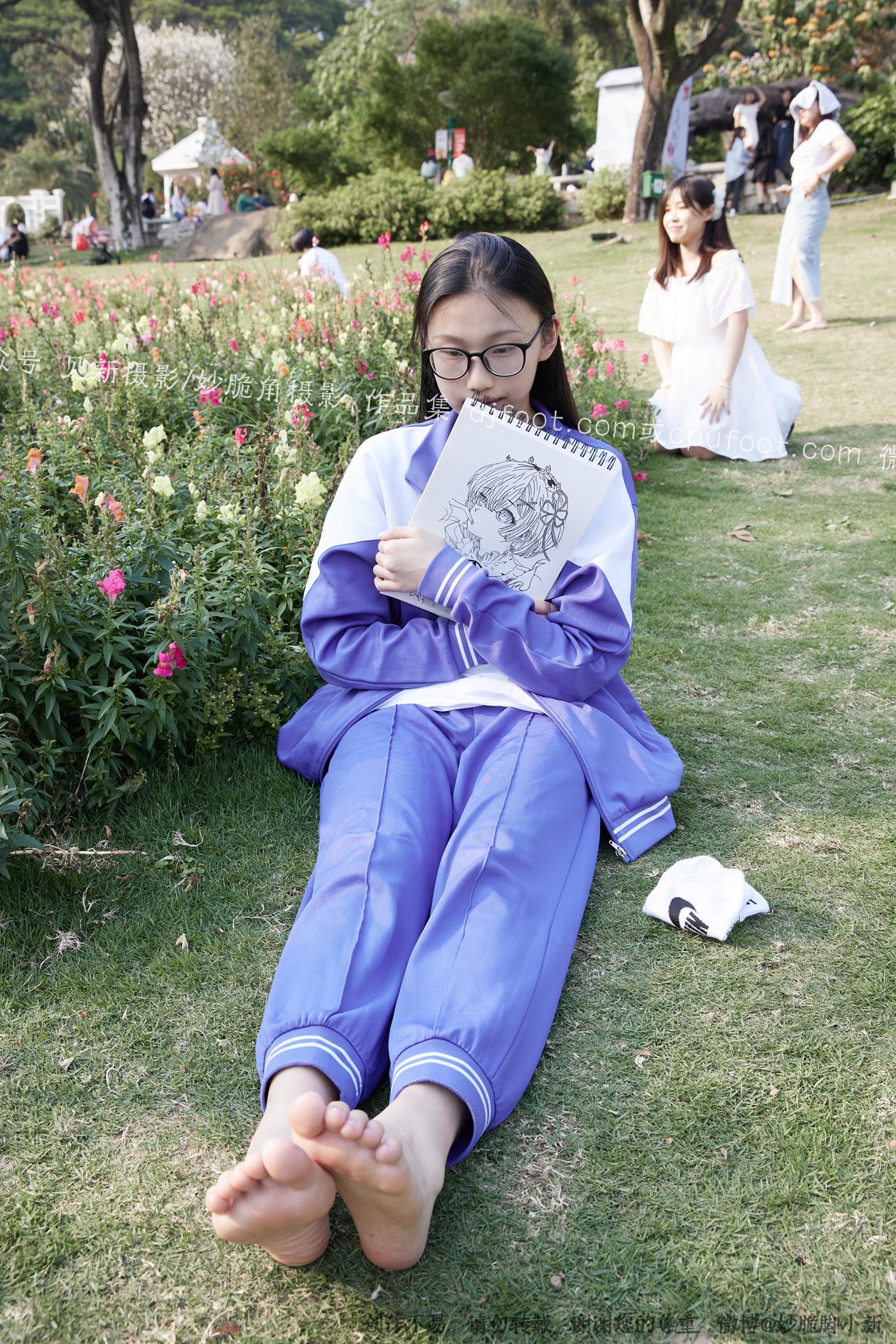 图片[86]-[见新摄影]NO.011 梦回学生时代 公园校服棉袜裸足[295P – 速更版-美库
