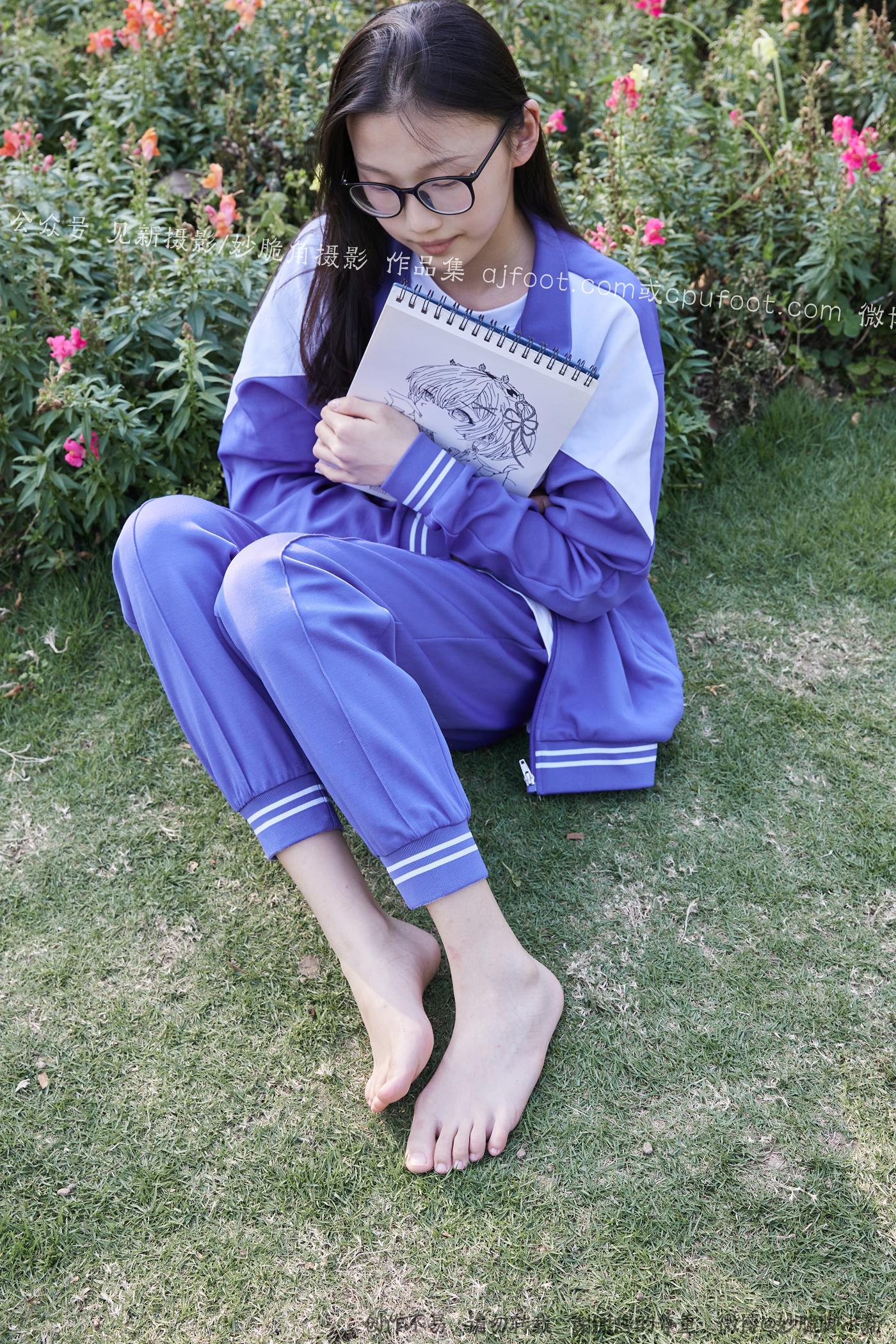 图片[91]-[见新摄影]NO.011 梦回学生时代 公园校服棉袜裸足[295P – 速更版-美库