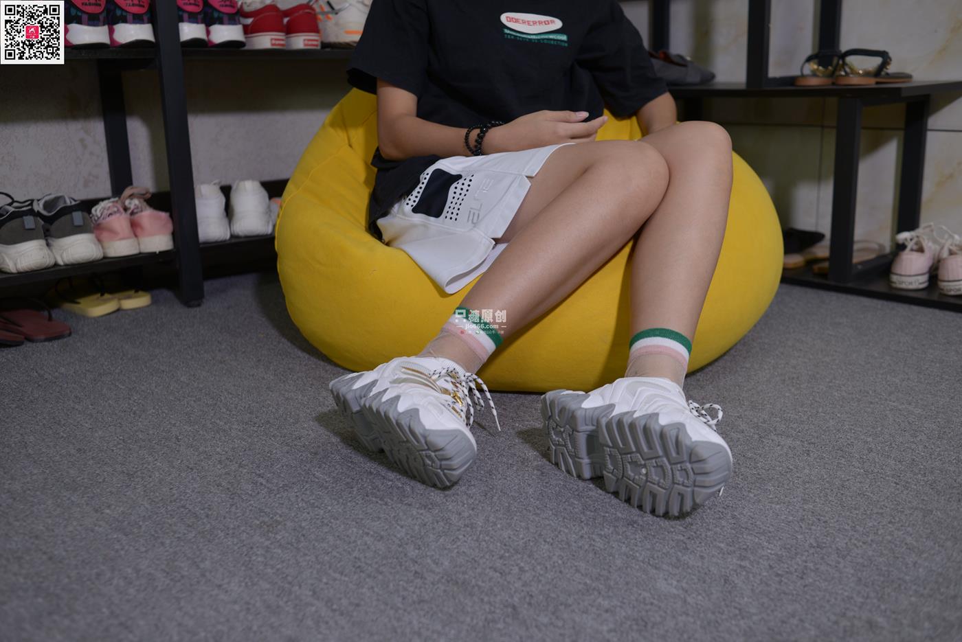 图片[40]-[只糖原创]NO.571 小米酱 想借你心头的月亮乘进一片浪漫[149P] – 速更版-美库