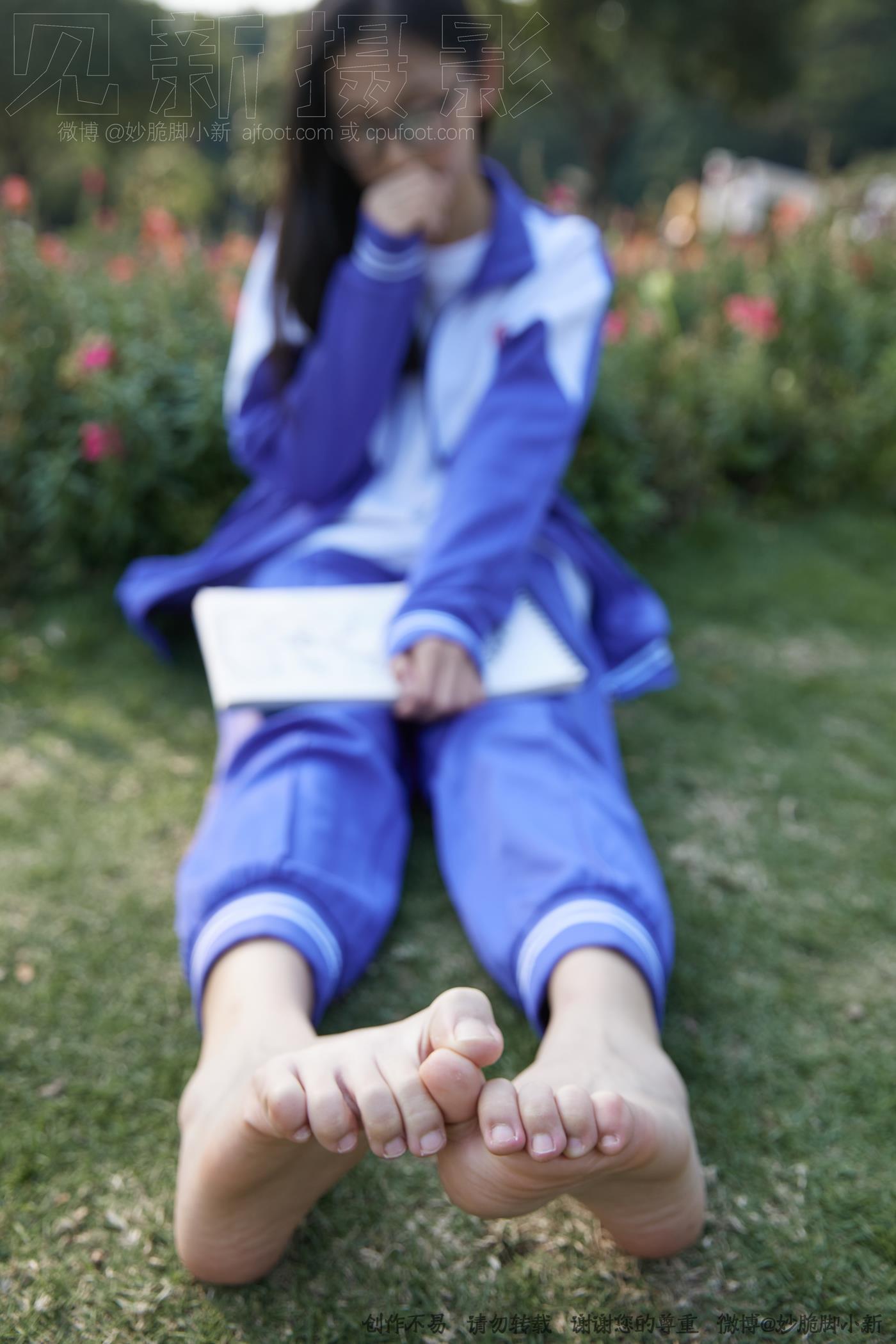 图片[120]-[见新摄影]NO.011 梦回学生时代 公园校服棉袜裸足[295P – 速更版-美库