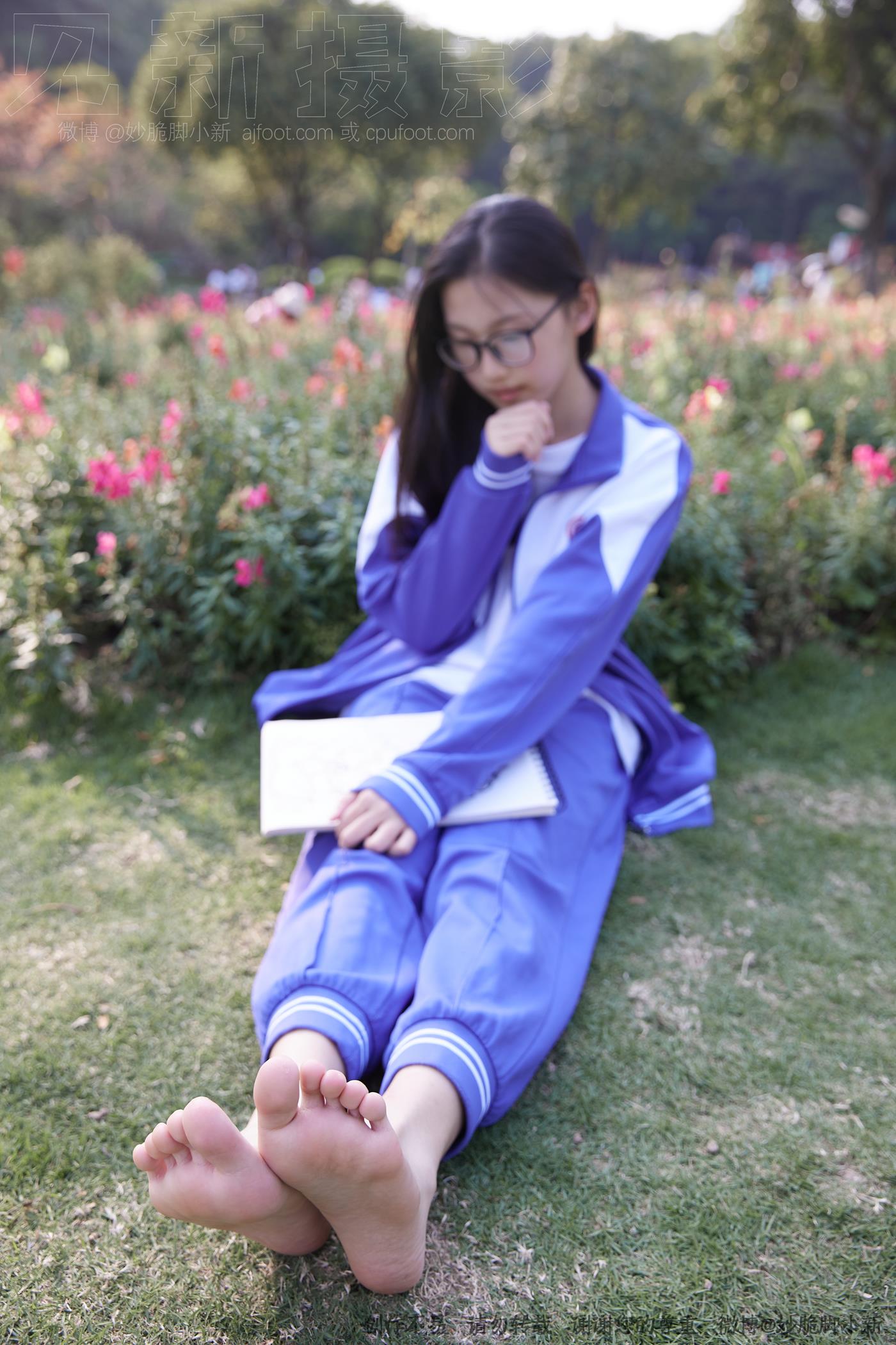 图片[127]-[见新摄影]NO.011 梦回学生时代 公园校服棉袜裸足[295P – 速更版-美库