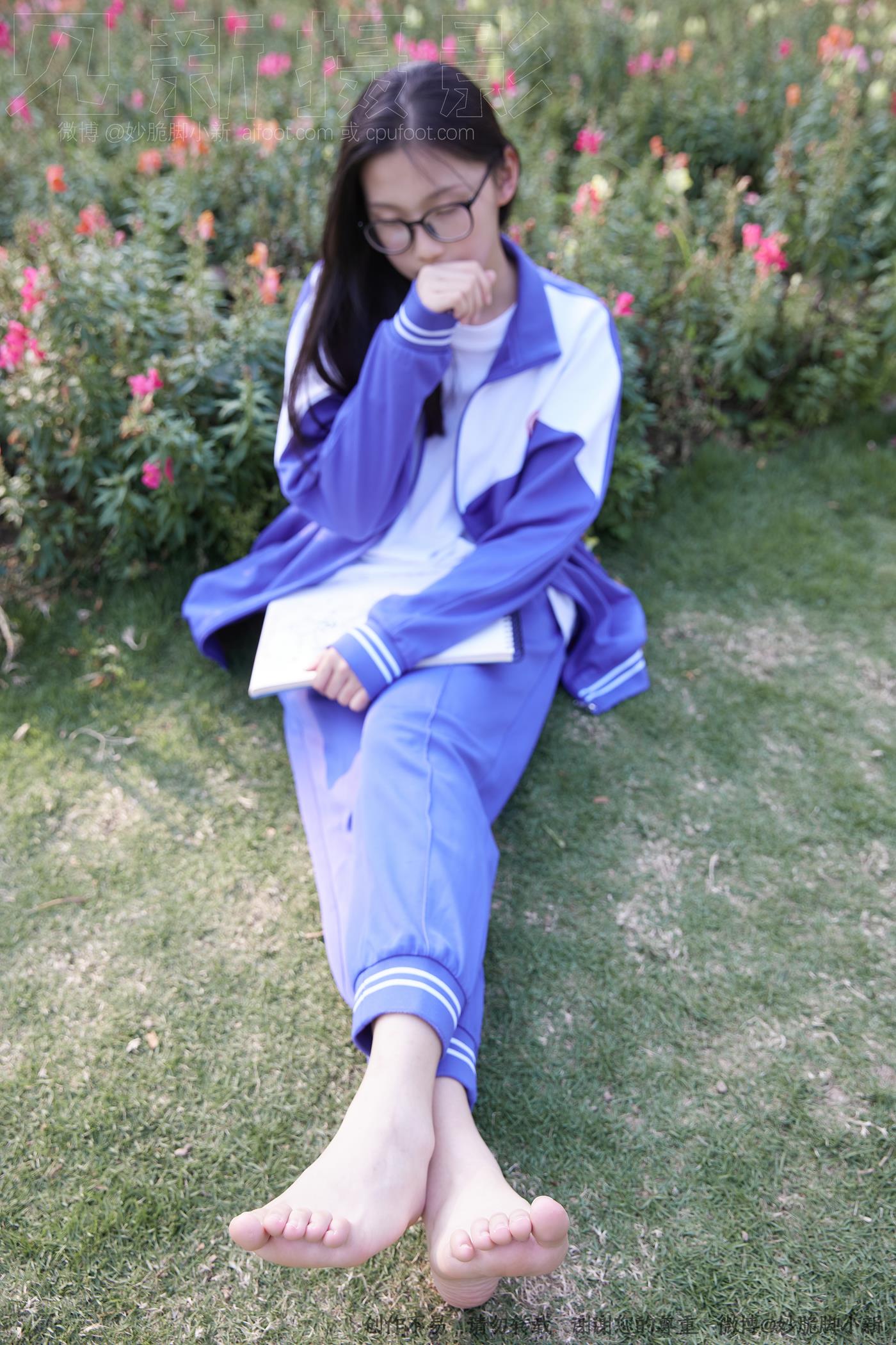 图片[135]-[见新摄影]NO.011 梦回学生时代 公园校服棉袜裸足[295P – 速更版-美库