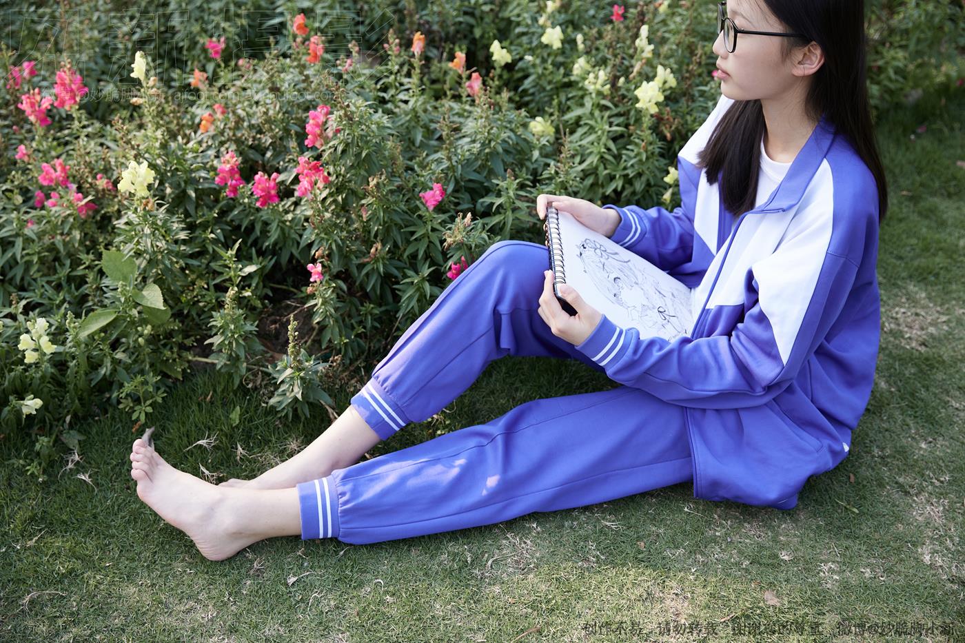 图片[146]-[见新摄影]NO.011 梦回学生时代 公园校服棉袜裸足[295P – 速更版-美库