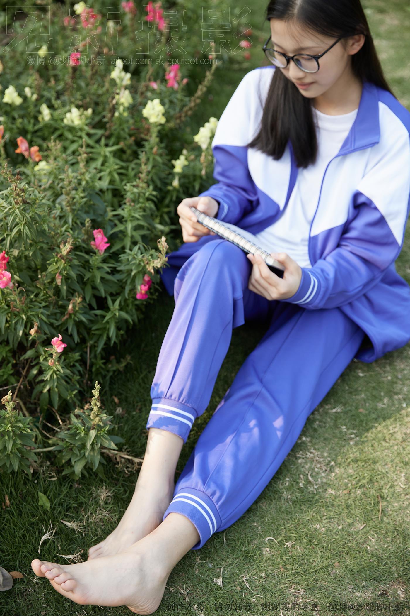 图片[148]-[见新摄影]NO.011 梦回学生时代 公园校服棉袜裸足[295P – 速更版-美库
