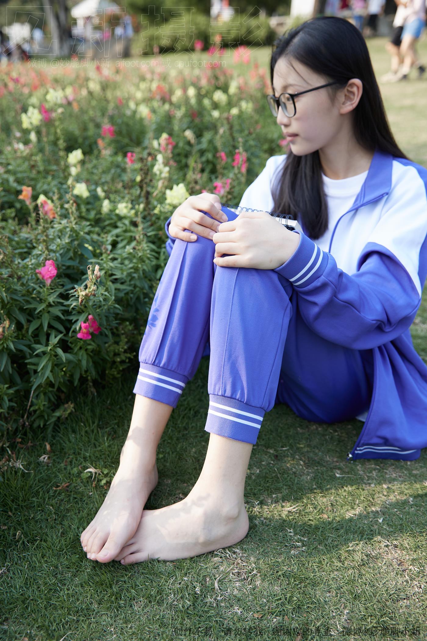 图片[155]-[见新摄影]NO.011 梦回学生时代 公园校服棉袜裸足[295P – 速更版-美库